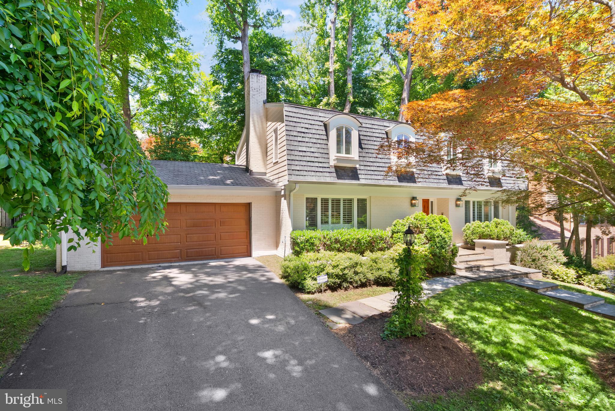 CHAIN BRIDGE FOREST - Residential