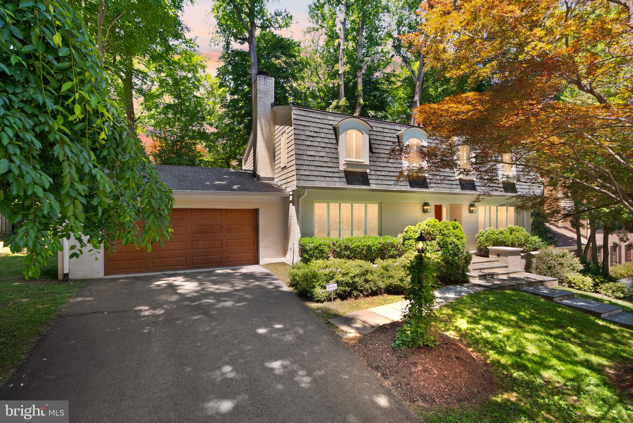 CHAIN BRIDGE FOREST - Residential