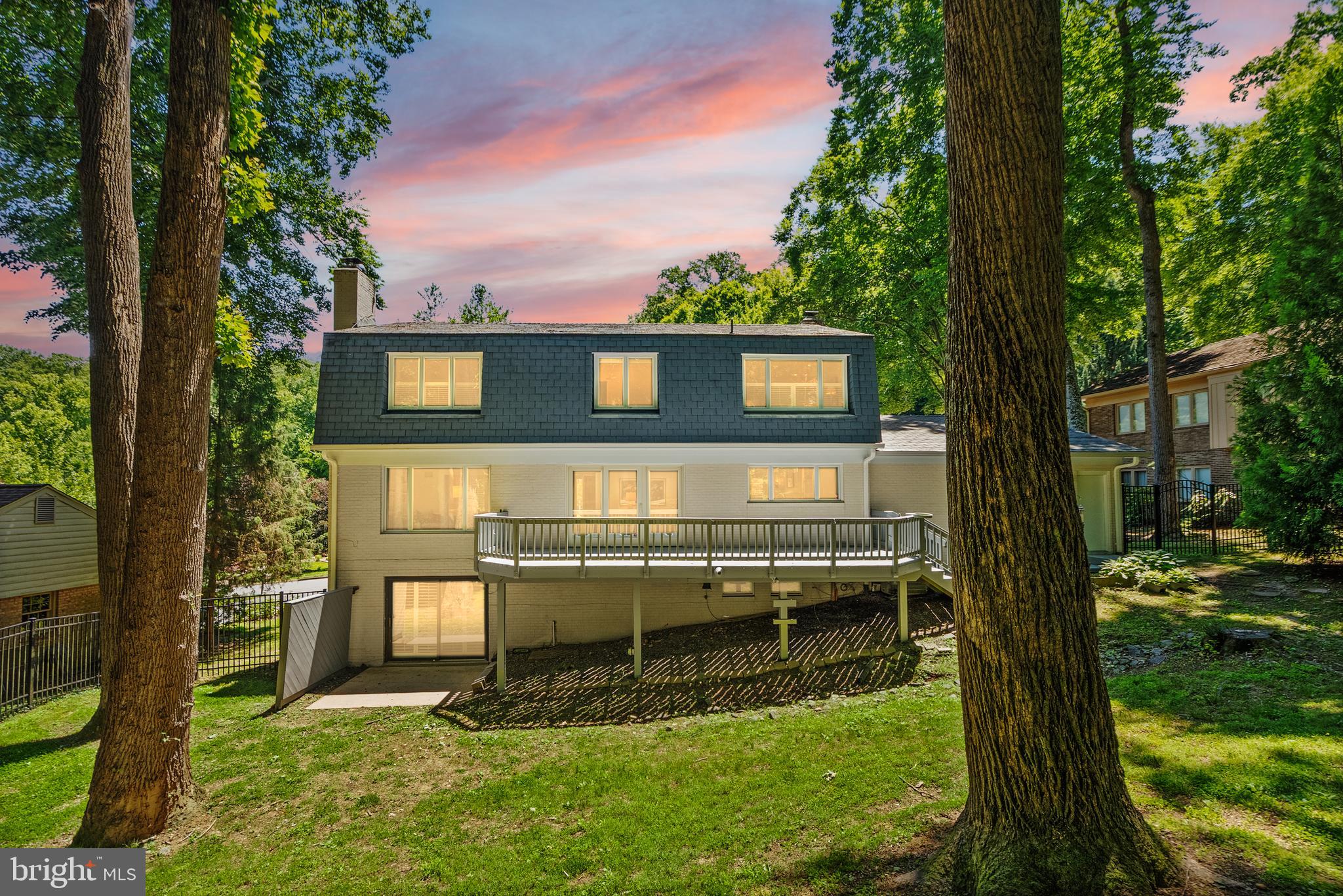 CHAIN BRIDGE FOREST - Residential
