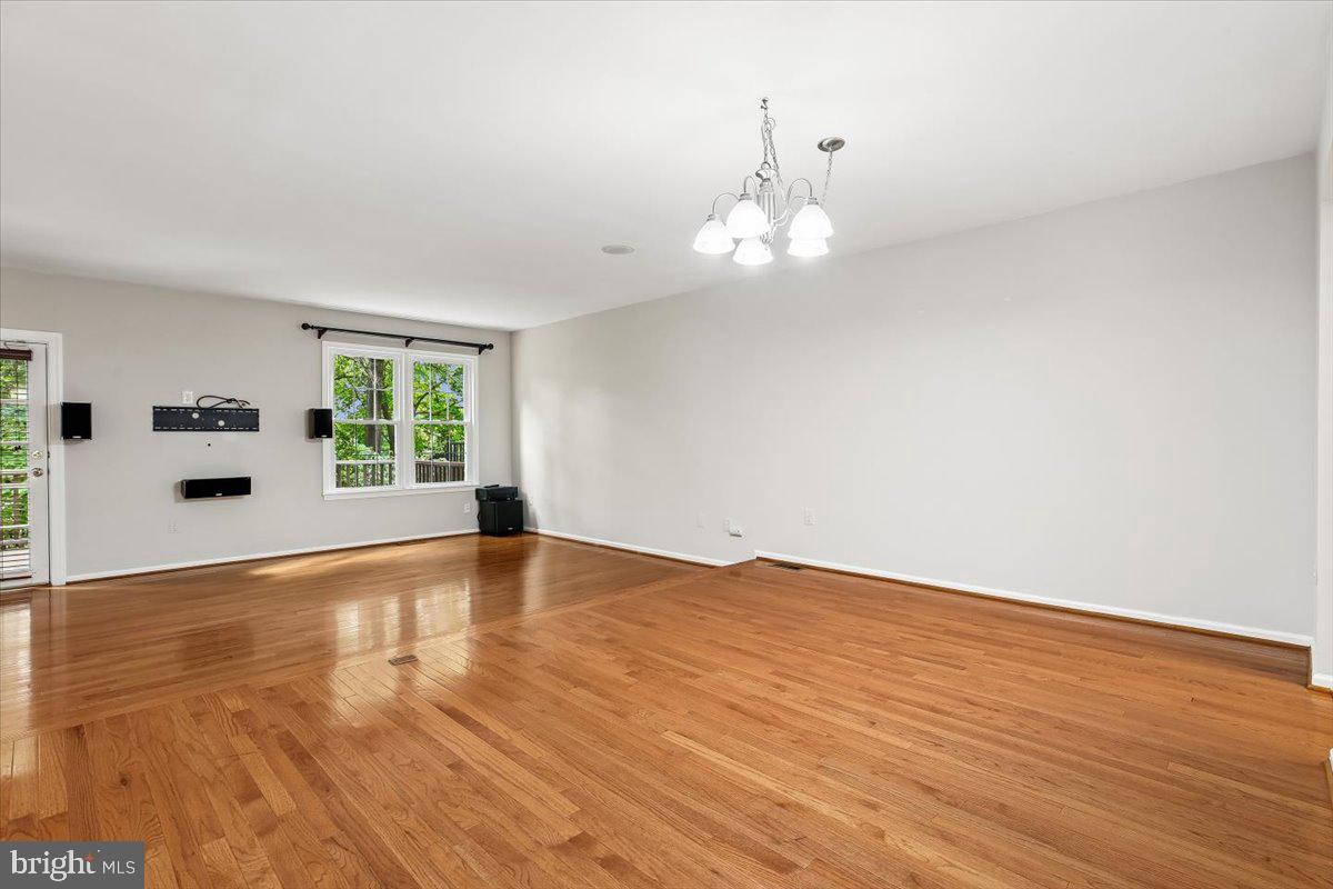 TIMBERLAWN - Residential