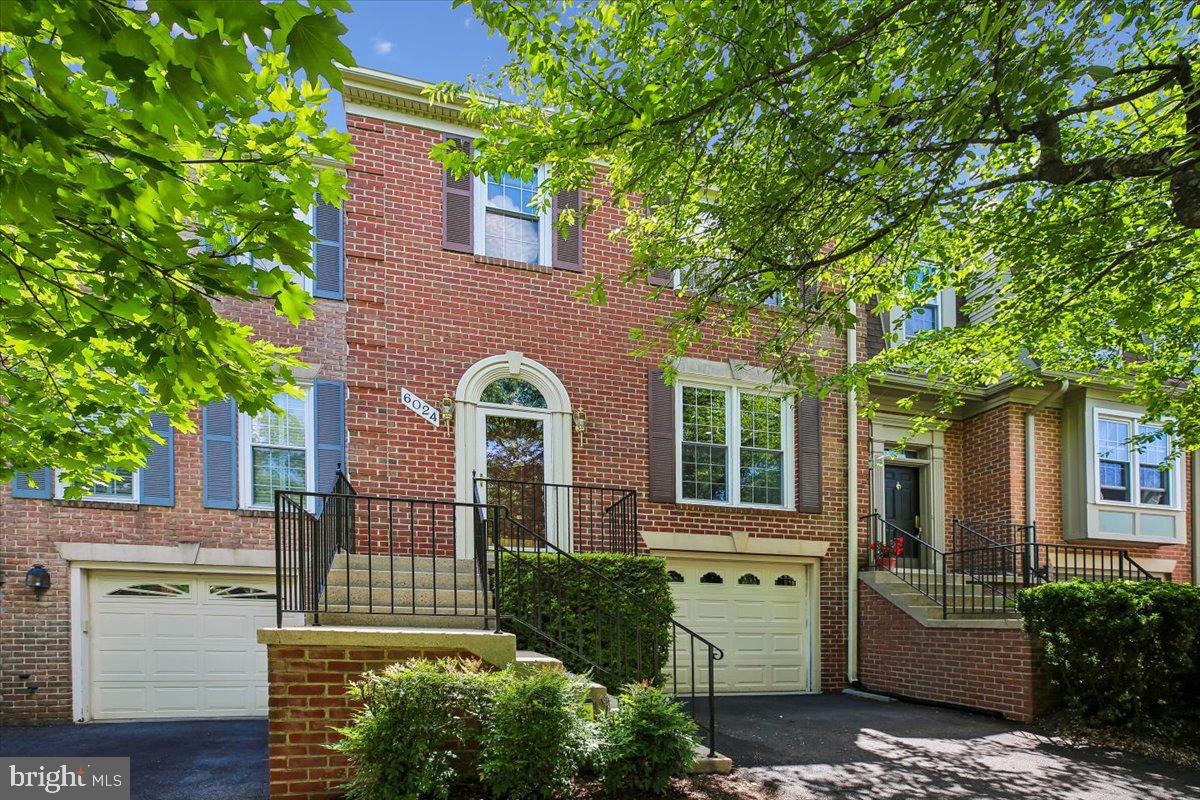 TIMBERLAWN - Residential
