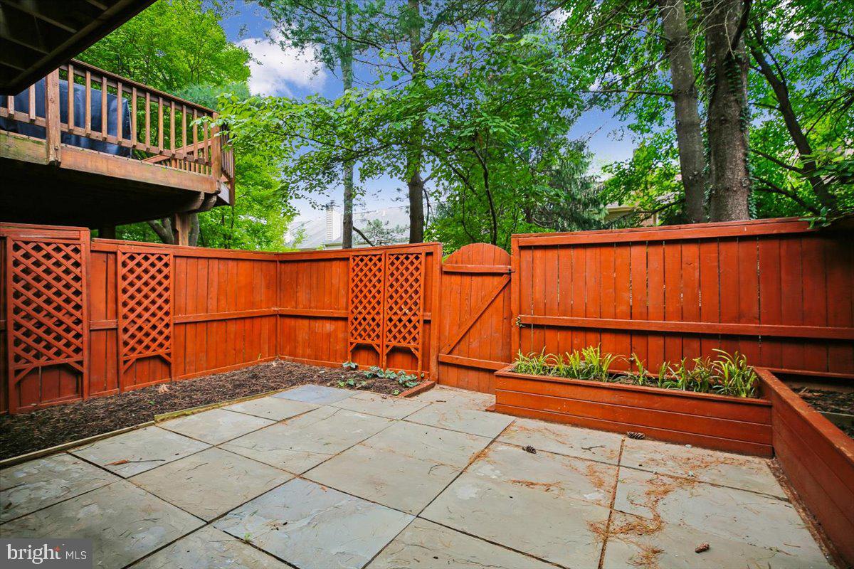 TIMBERLAWN - Residential