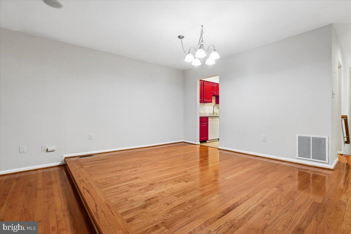 TIMBERLAWN - Residential