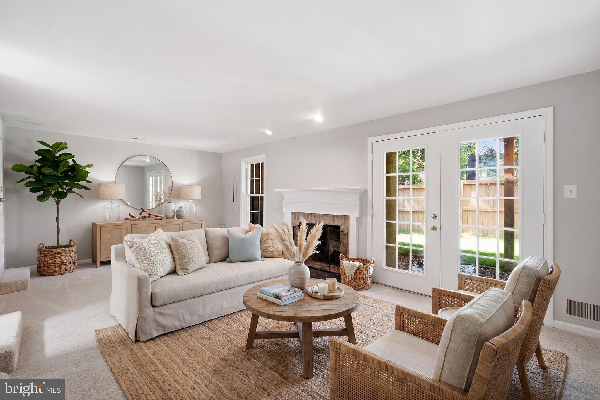 TIMBERLAWN - Residential