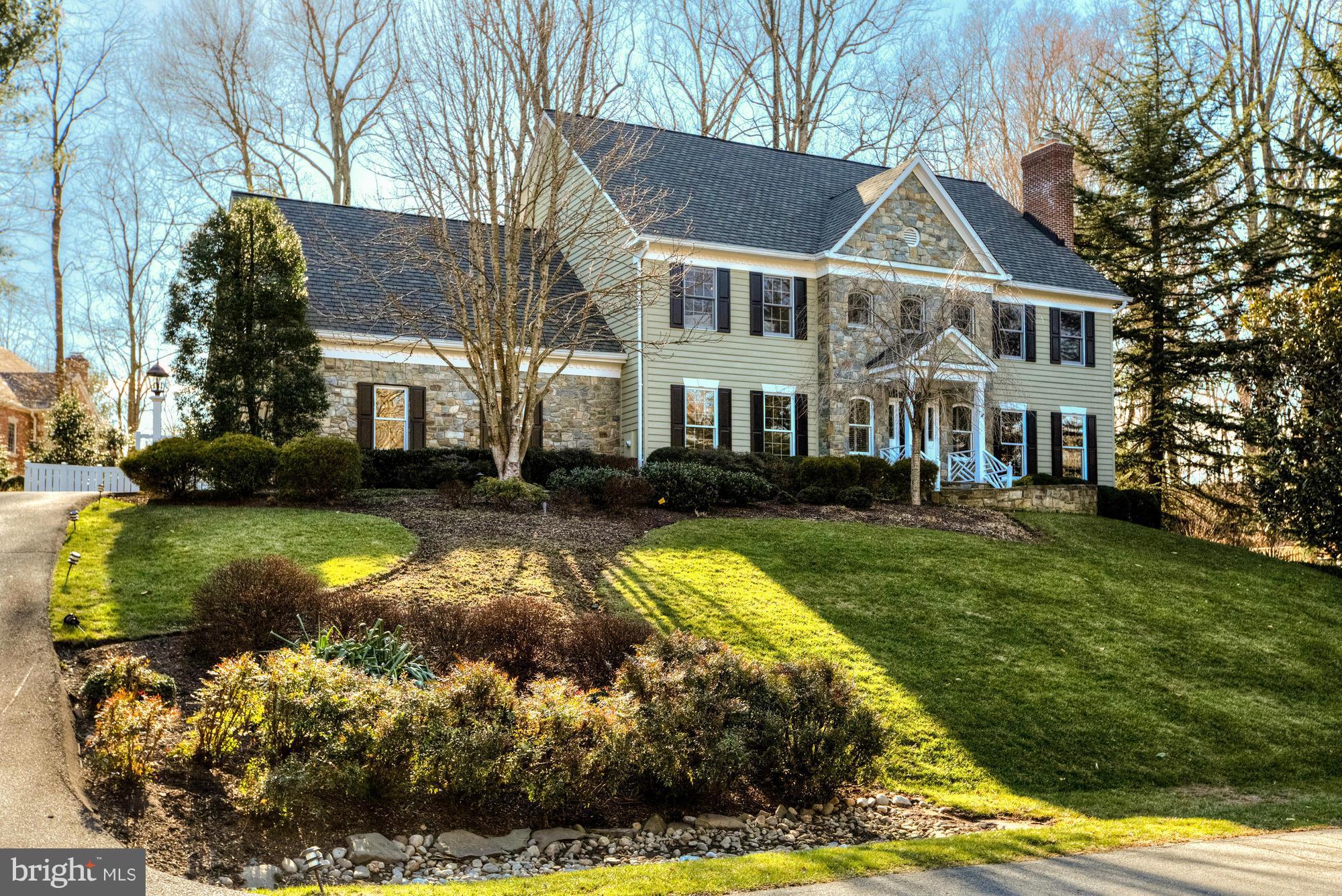 Meticulously maintained & completely updated. Privately sited atop .83 acres on culdesac w/flat rear & side yards. Grand 2 story foyer & great room. Screen porch off FR & library. Large gourmet kitchen w/huge pantry & desk. Great Mudroom. Master w/vaulted ceilings & luxurious bath & 2 custom closets, Patio off breakfast room w/serene waterfall. Walkout LL w/rec room, exercise, & tons of storage!
