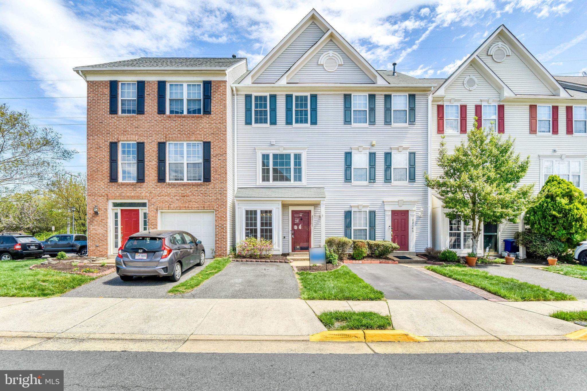 TRAILSIDE - Residential