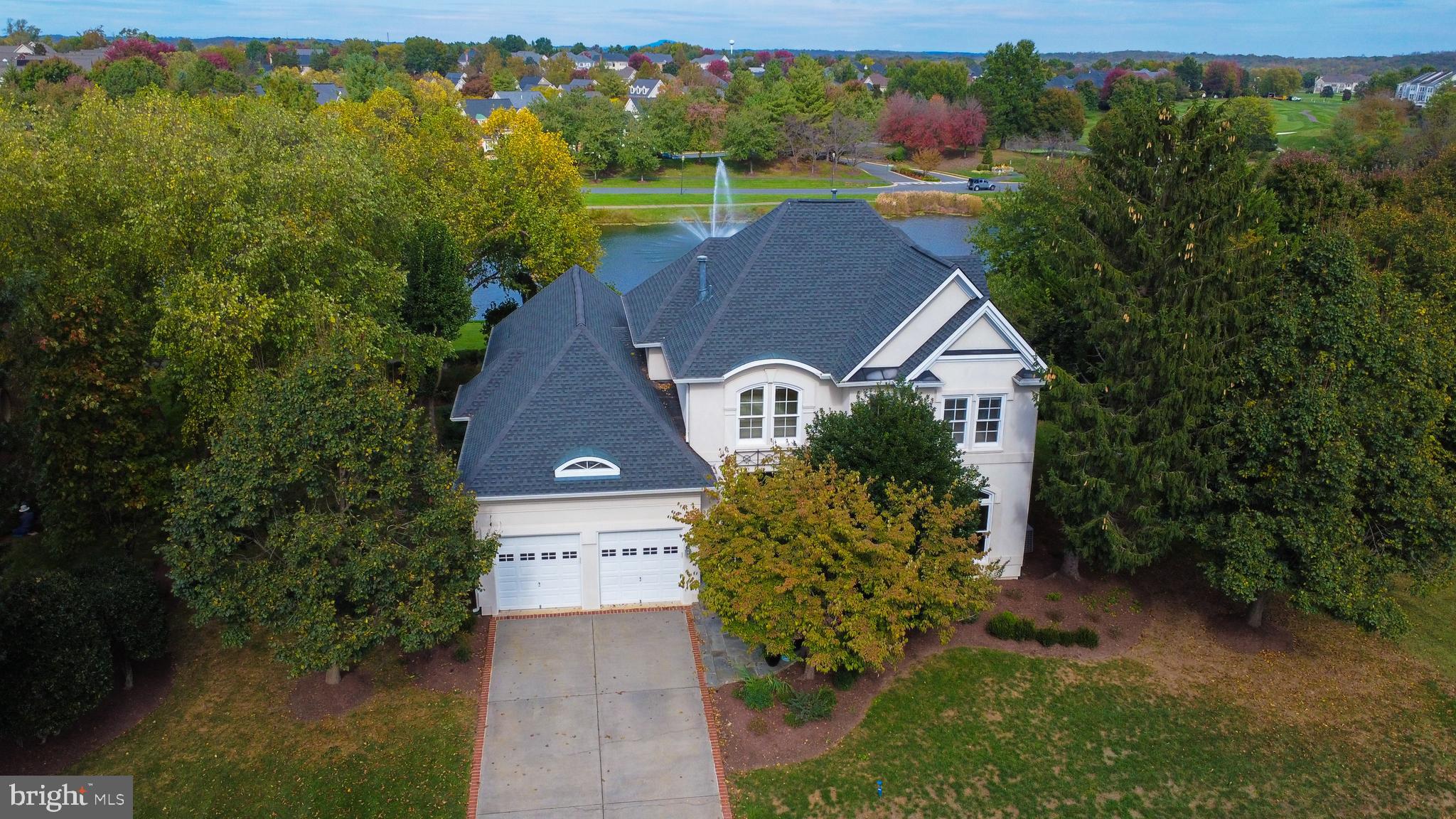 RIVER CREEK - Residential