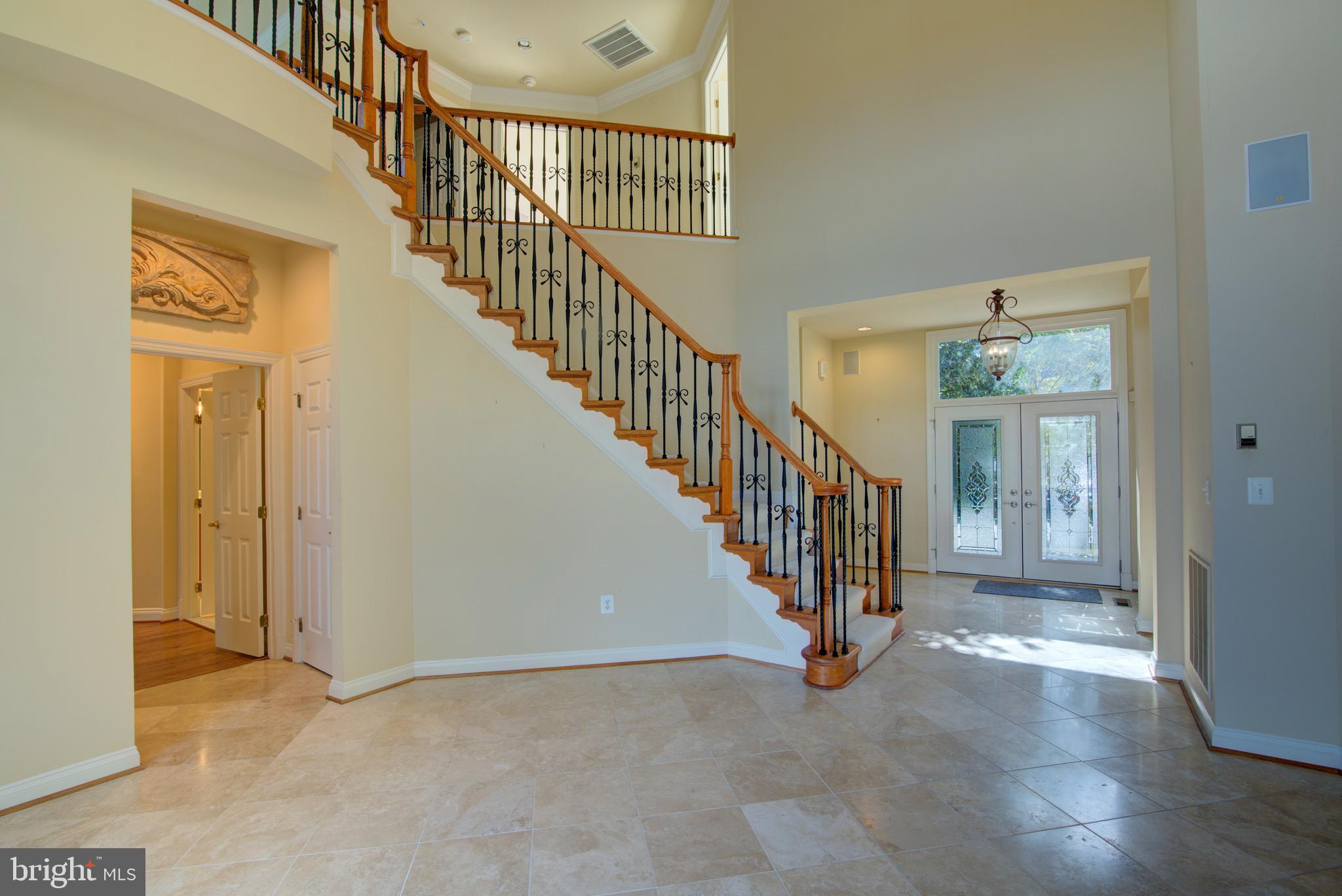 RIVER CREEK - Residential