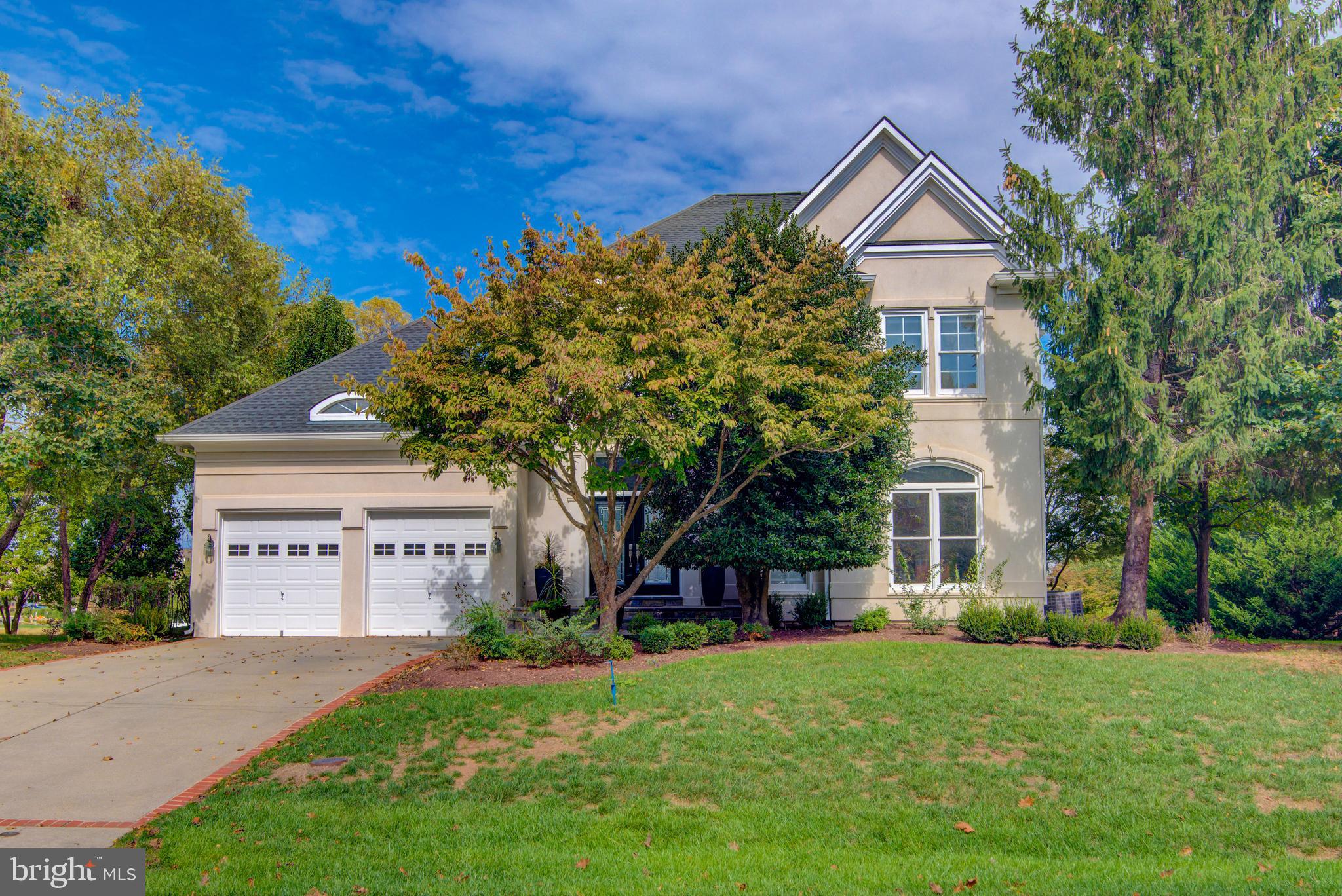 RIVER CREEK - Residential