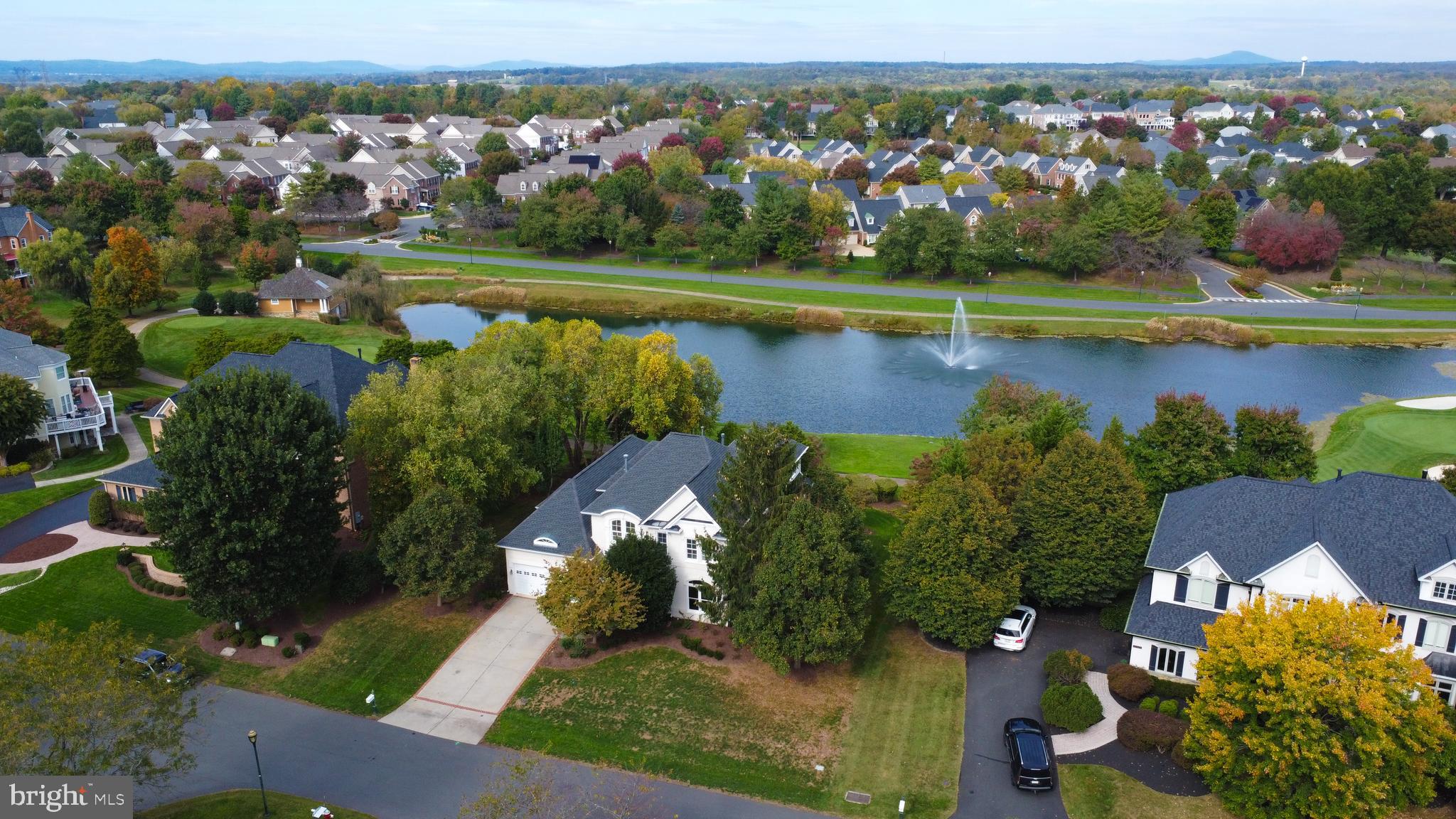 RIVER CREEK - Residential