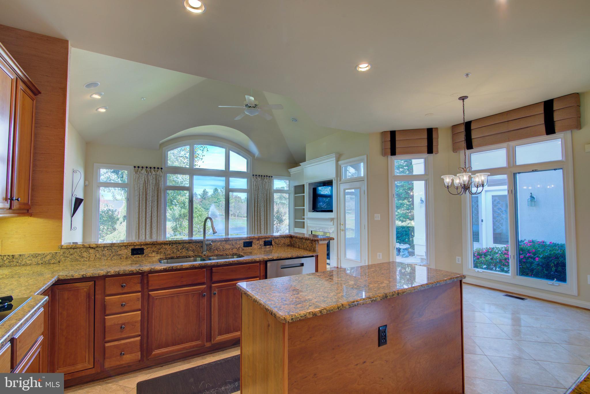 RIVER CREEK - Residential