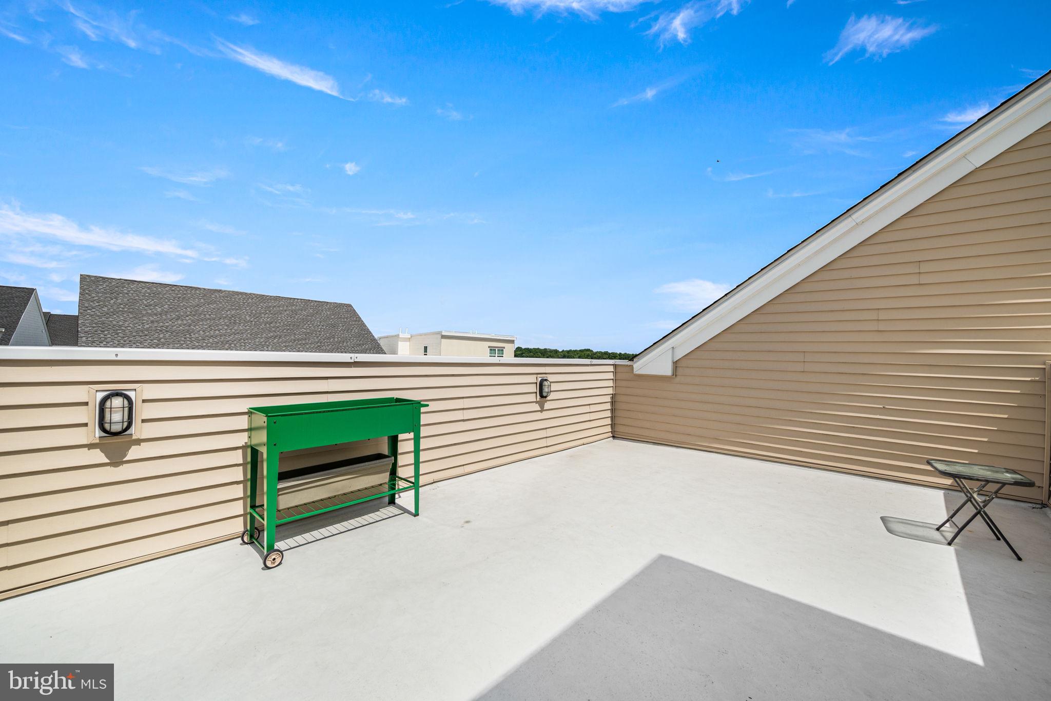 WATERSIDE - Residential