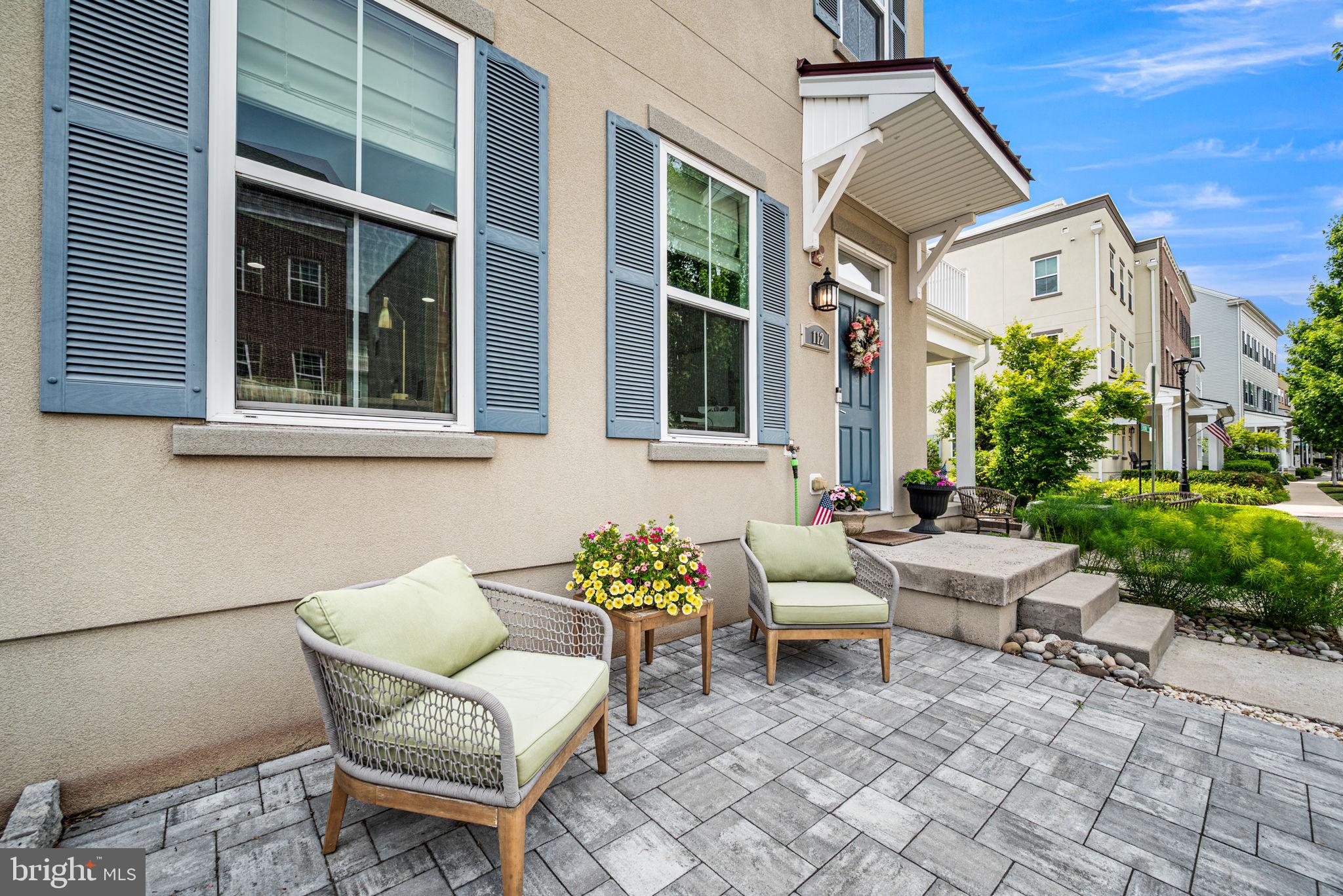 WATERSIDE - Residential