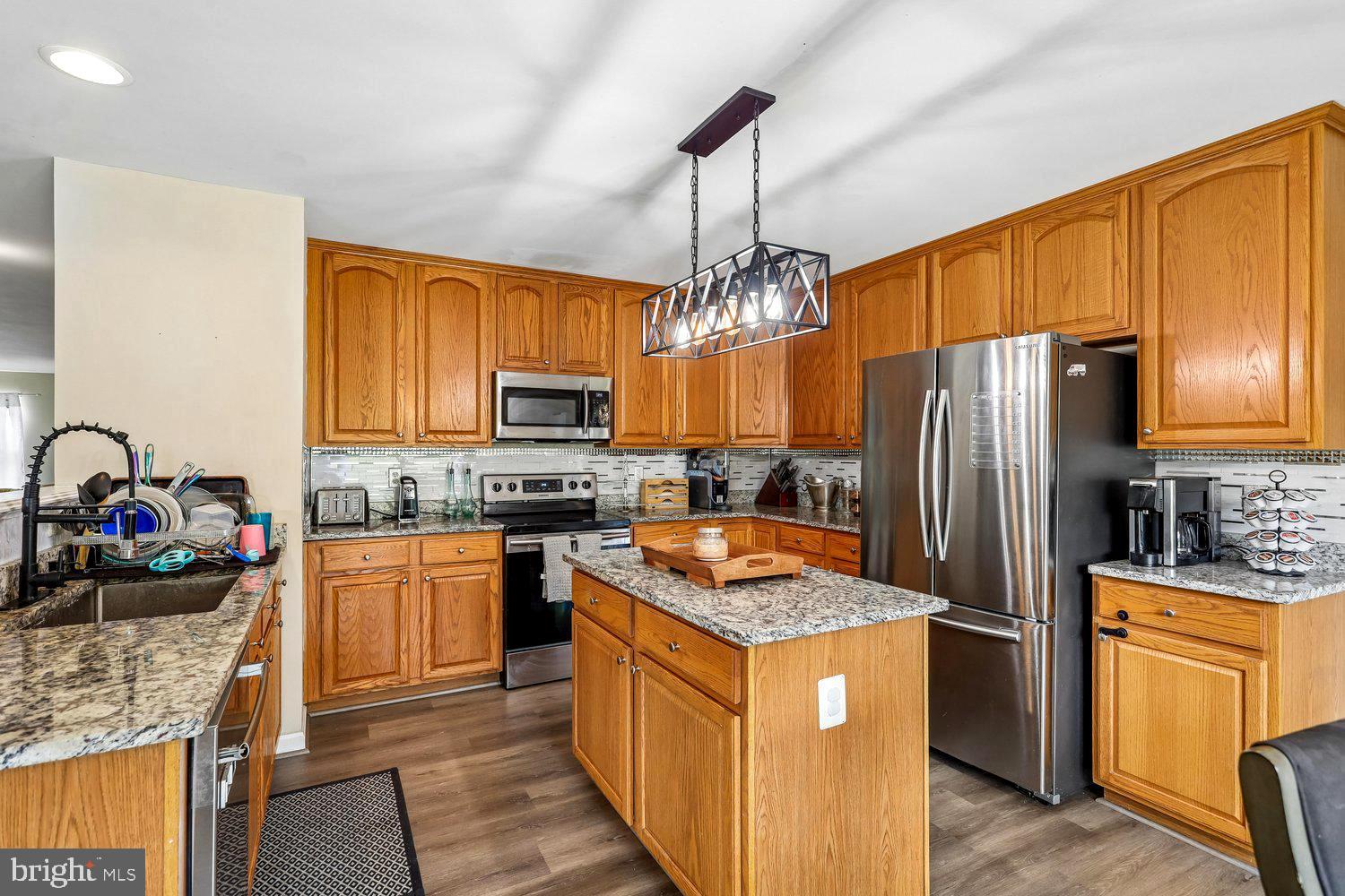 LAKEVIEW - Residential