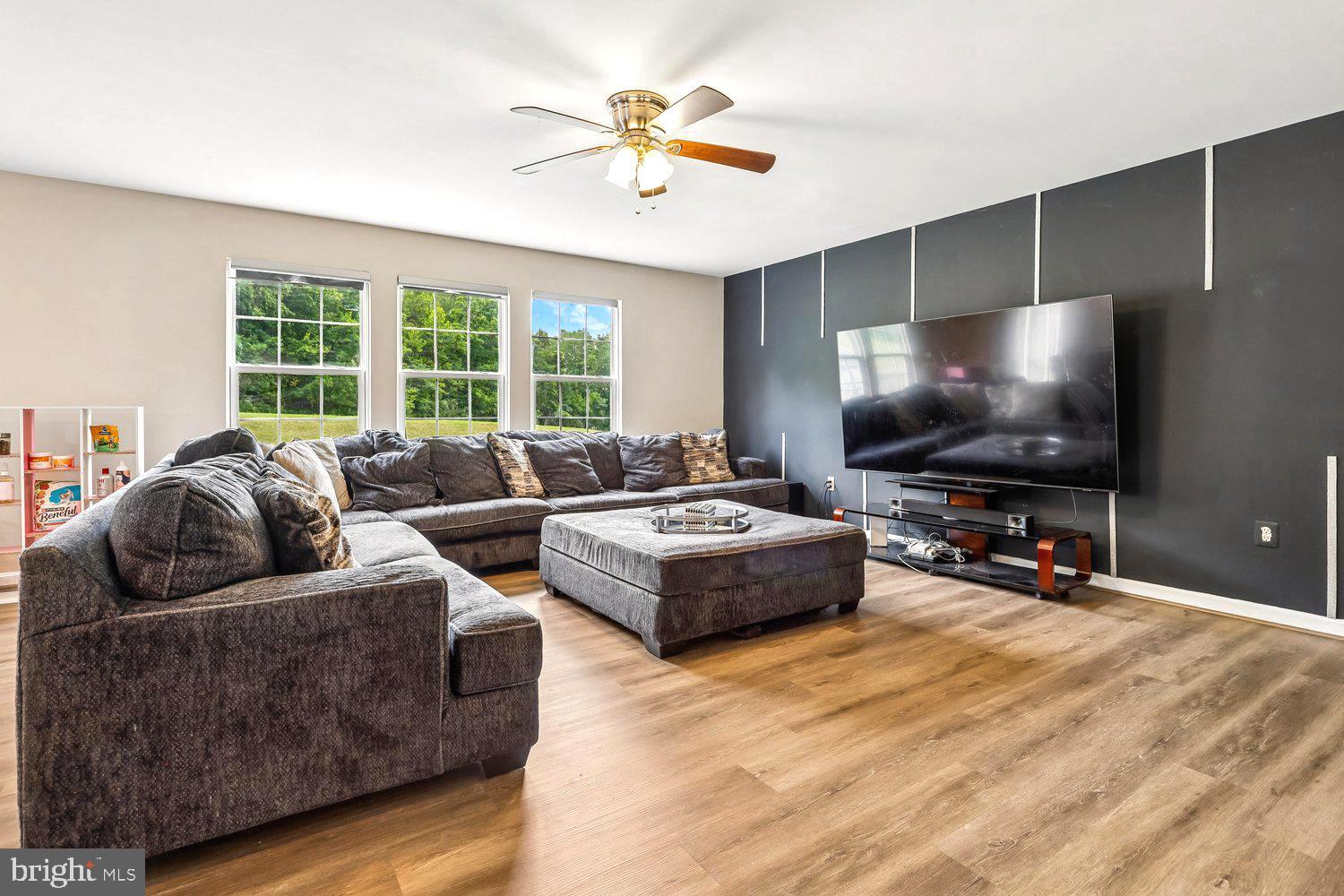 LAKEVIEW - Residential