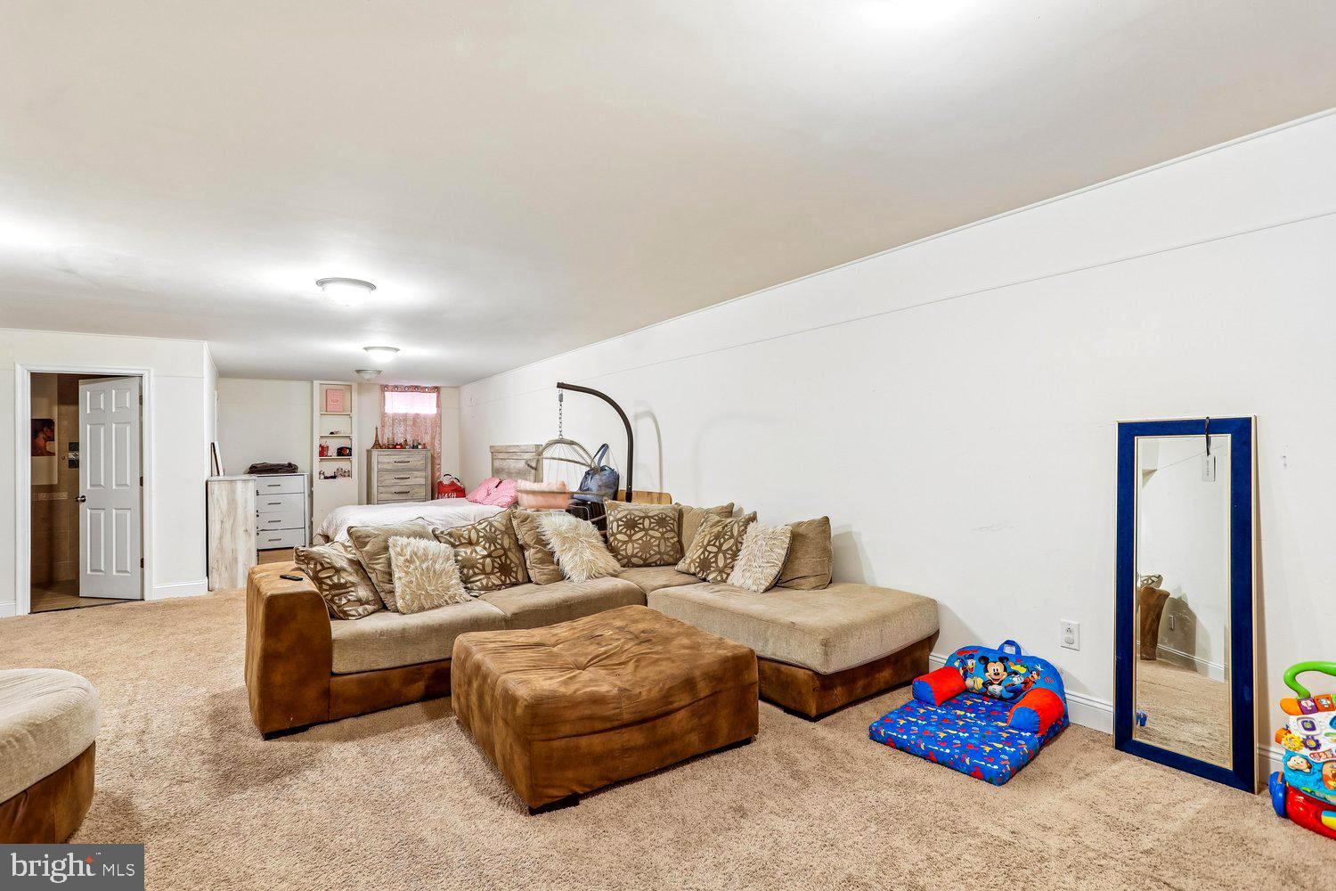 LAKEVIEW - Residential