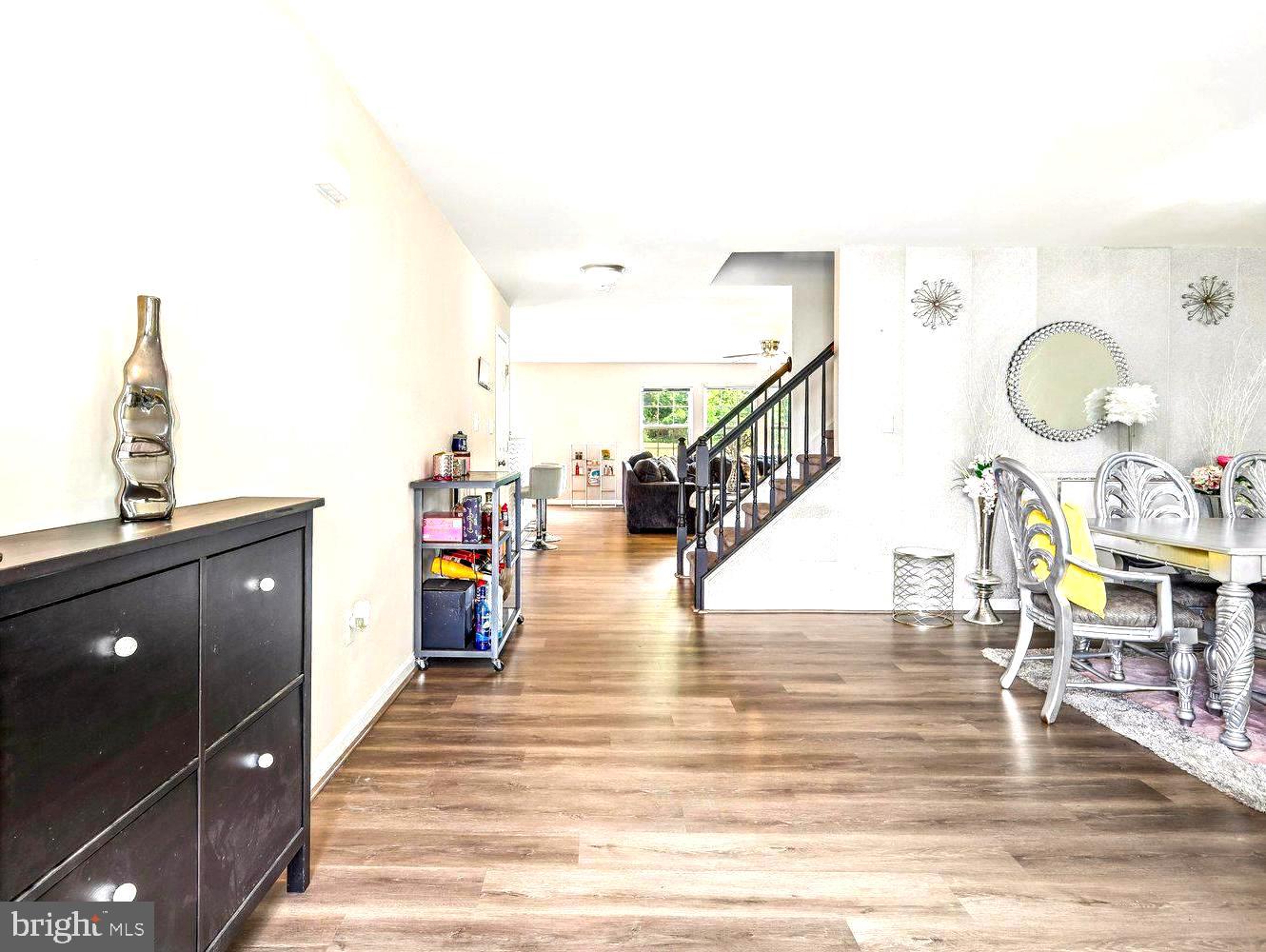 LAKEVIEW - Residential