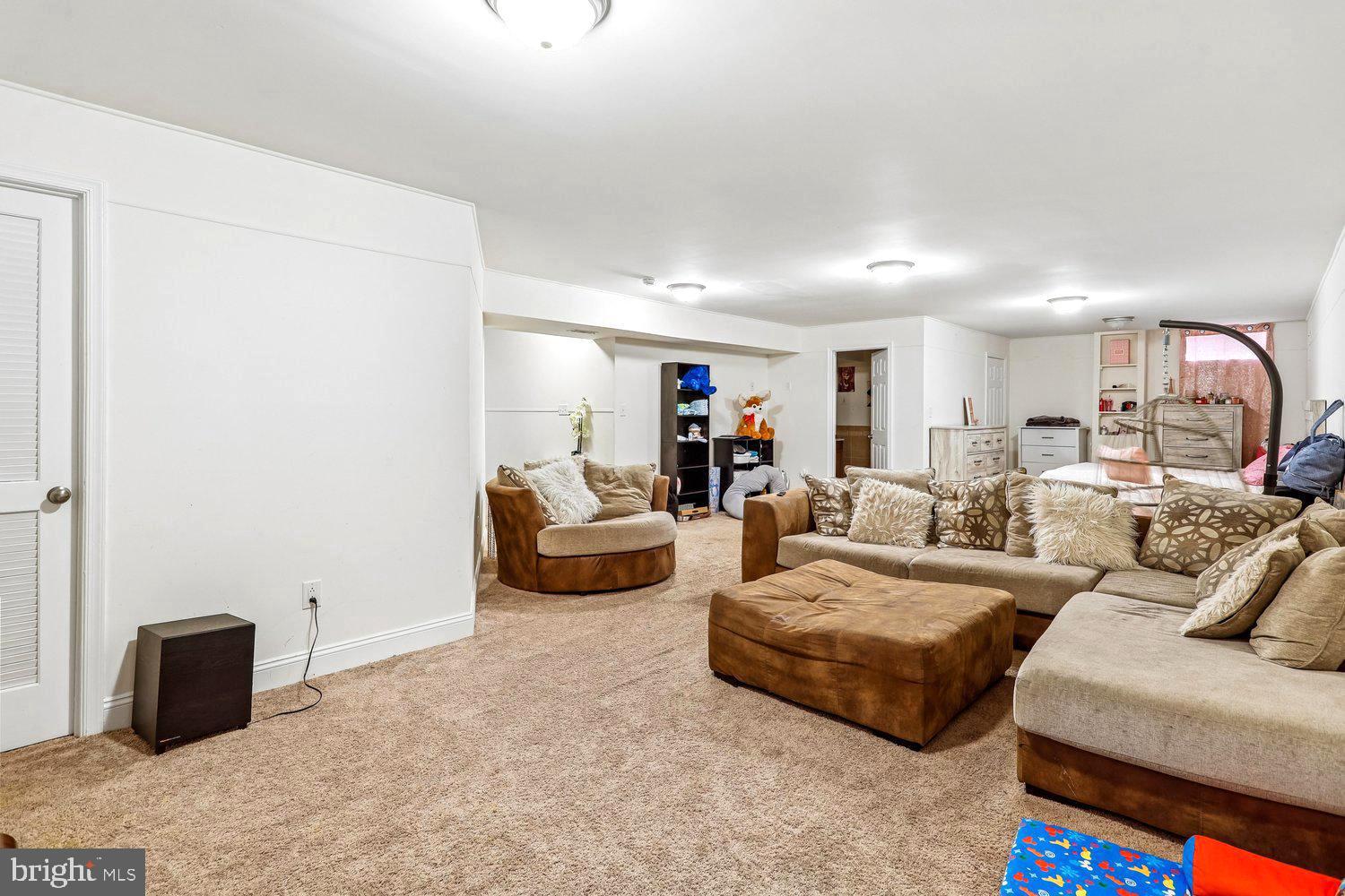 LAKEVIEW - Residential