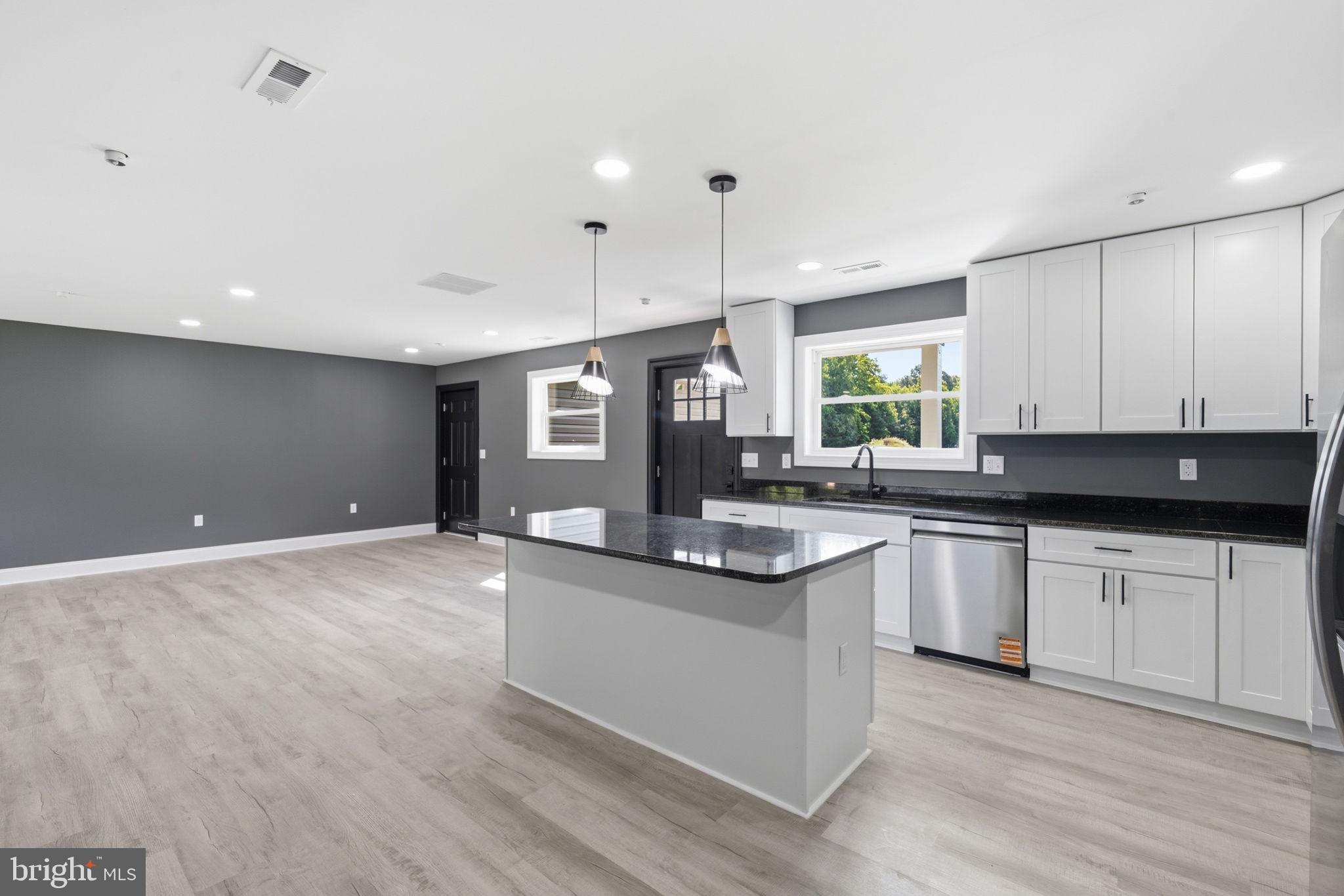 CROSBY WOODS - Residential
