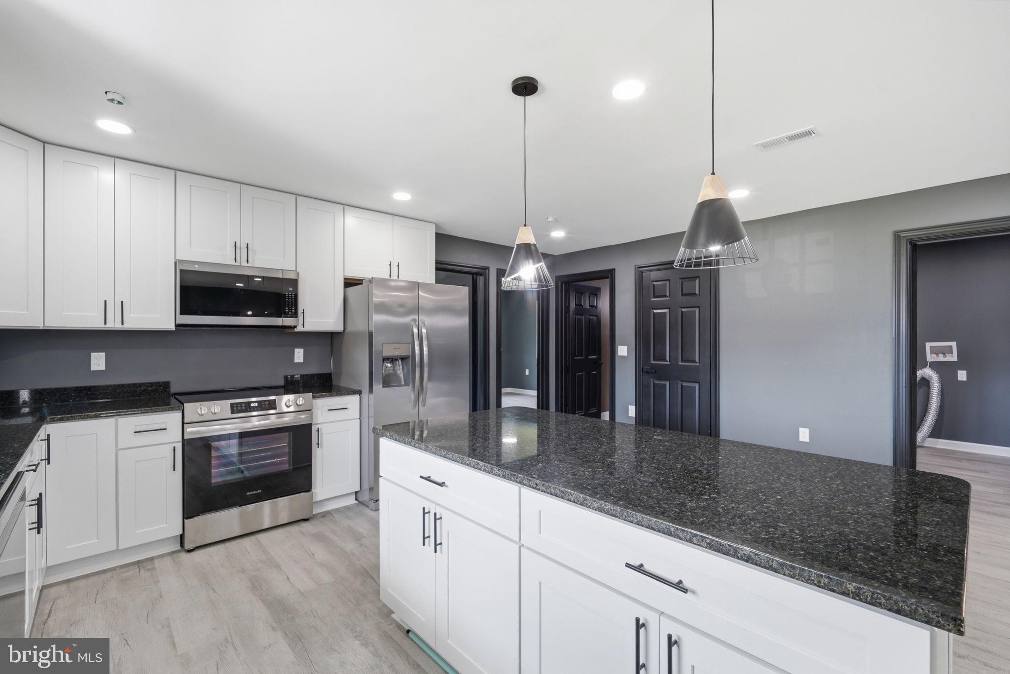 CROSBY WOODS - Residential