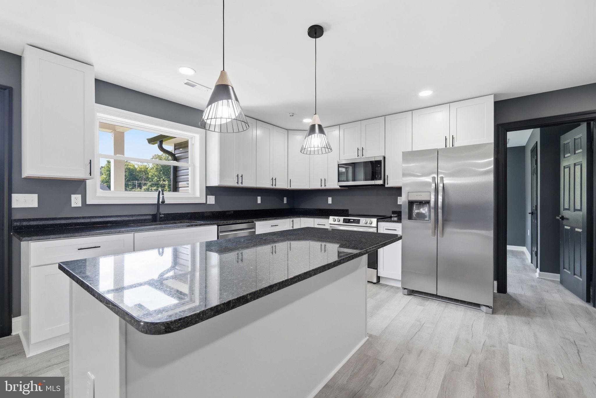 CROSBY WOODS - Residential