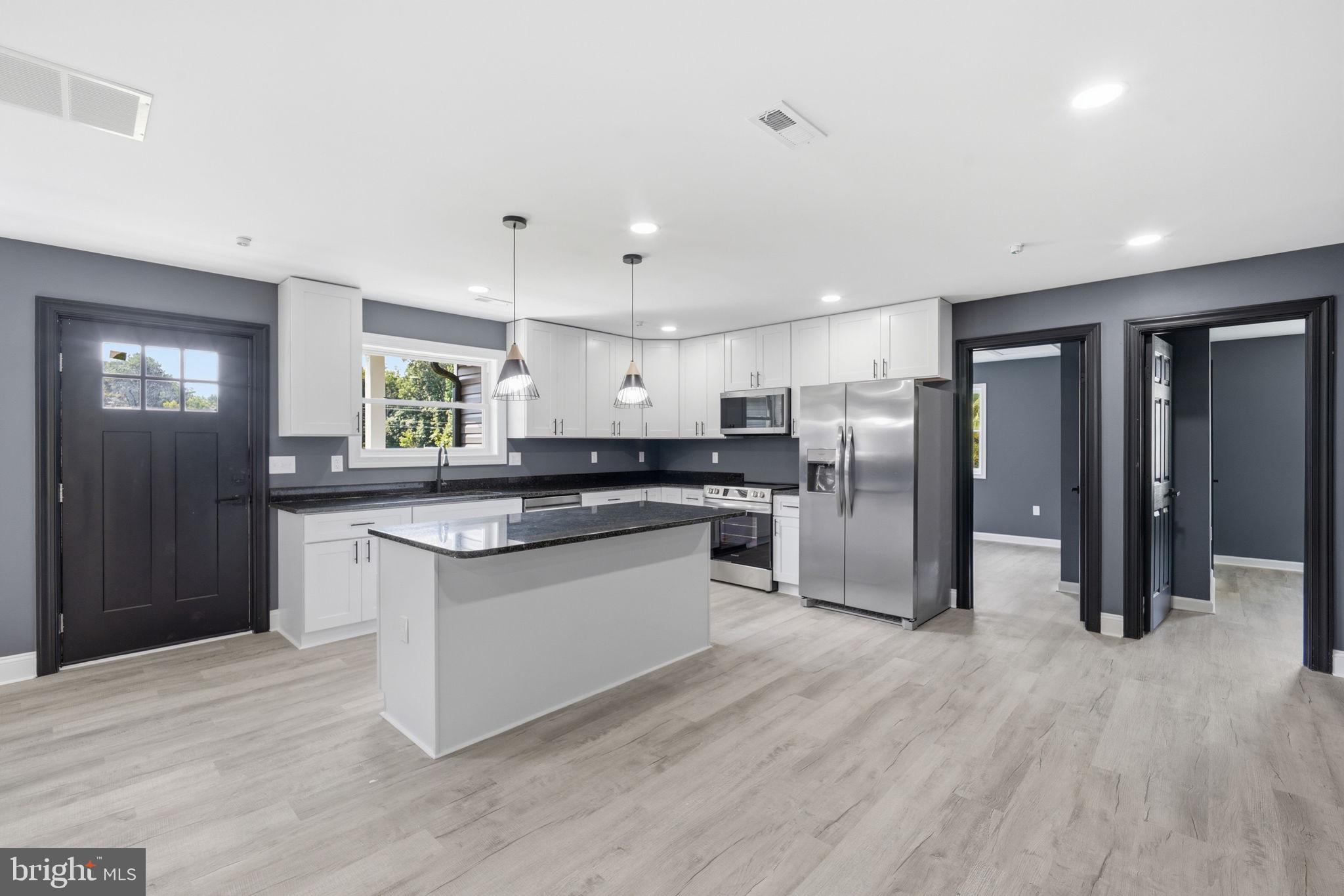 CROSBY WOODS - Residential