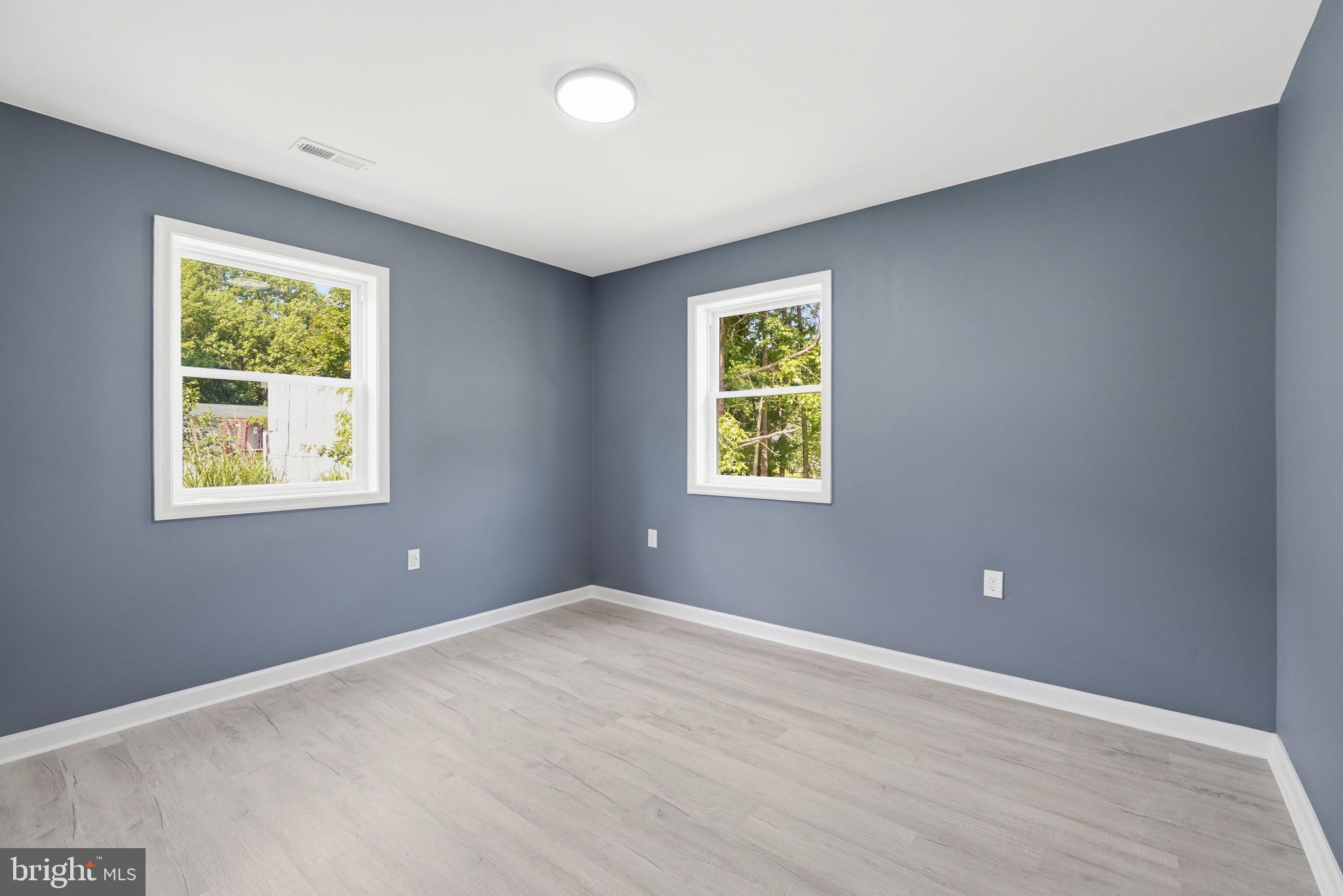 CROSBY WOODS - Residential