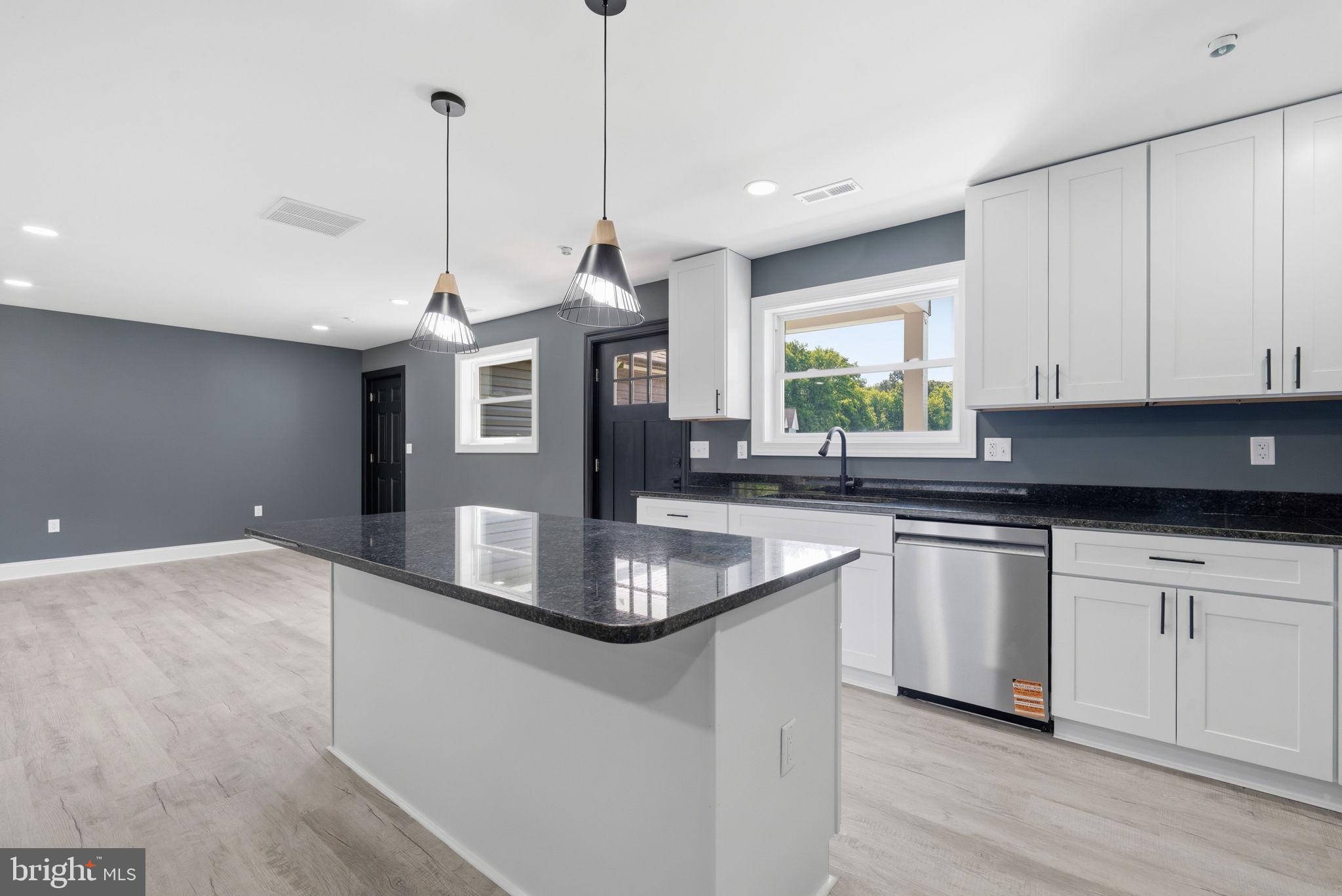 CROSBY WOODS - Residential