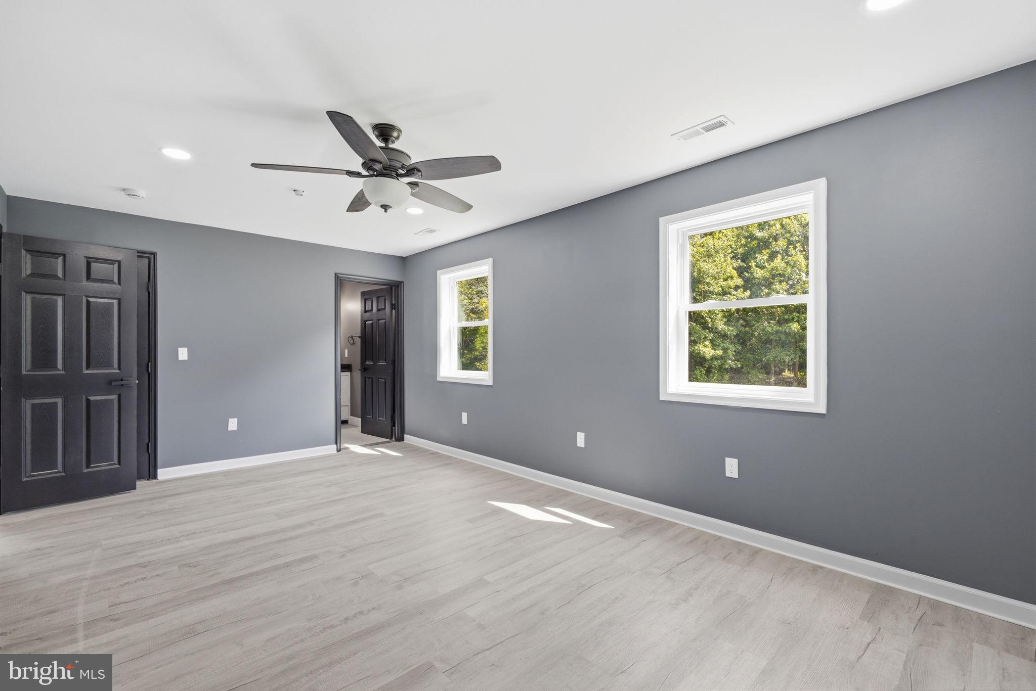 CROSBY WOODS - Residential