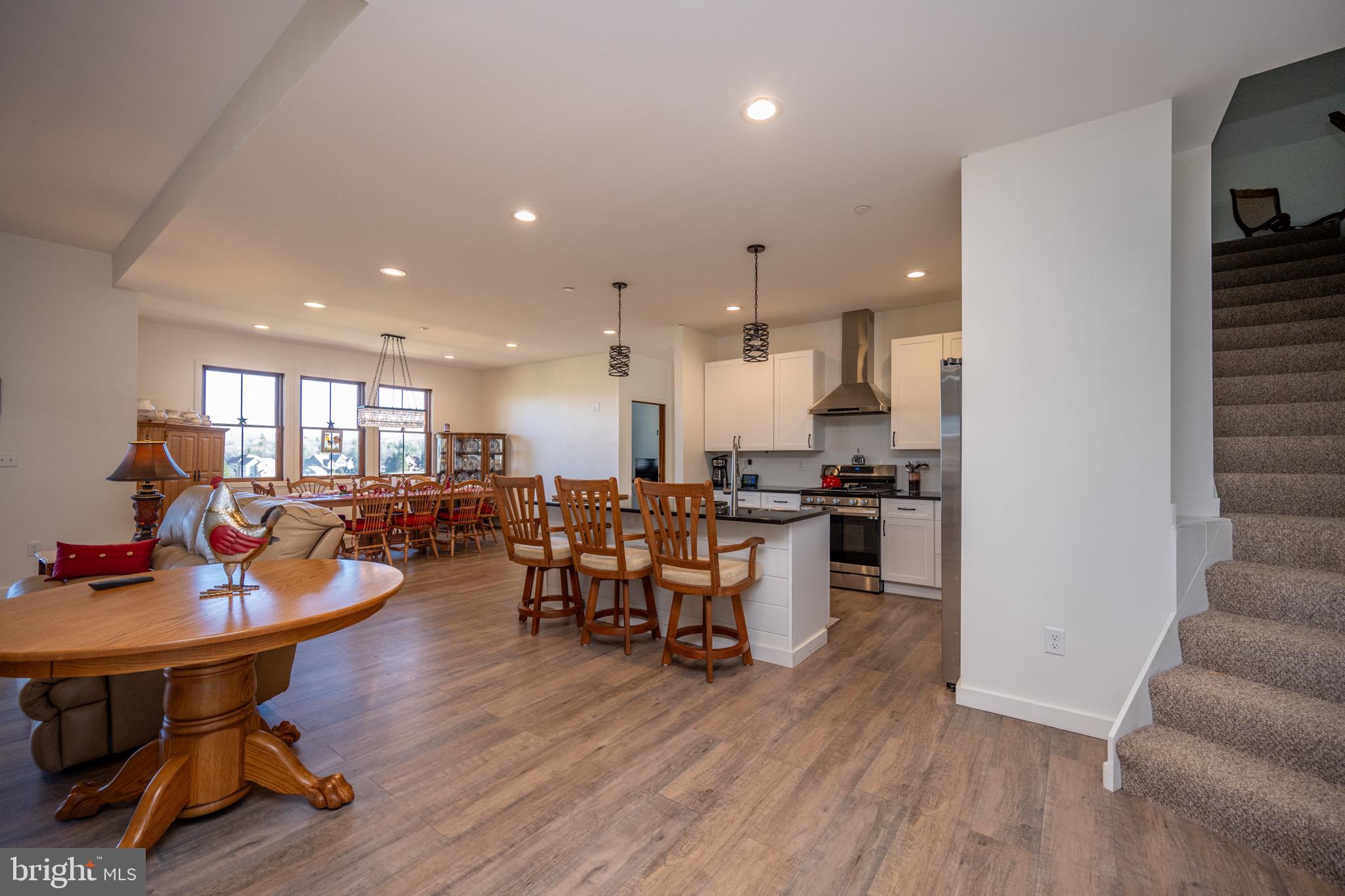 WATERFRONT GREENS - Residential