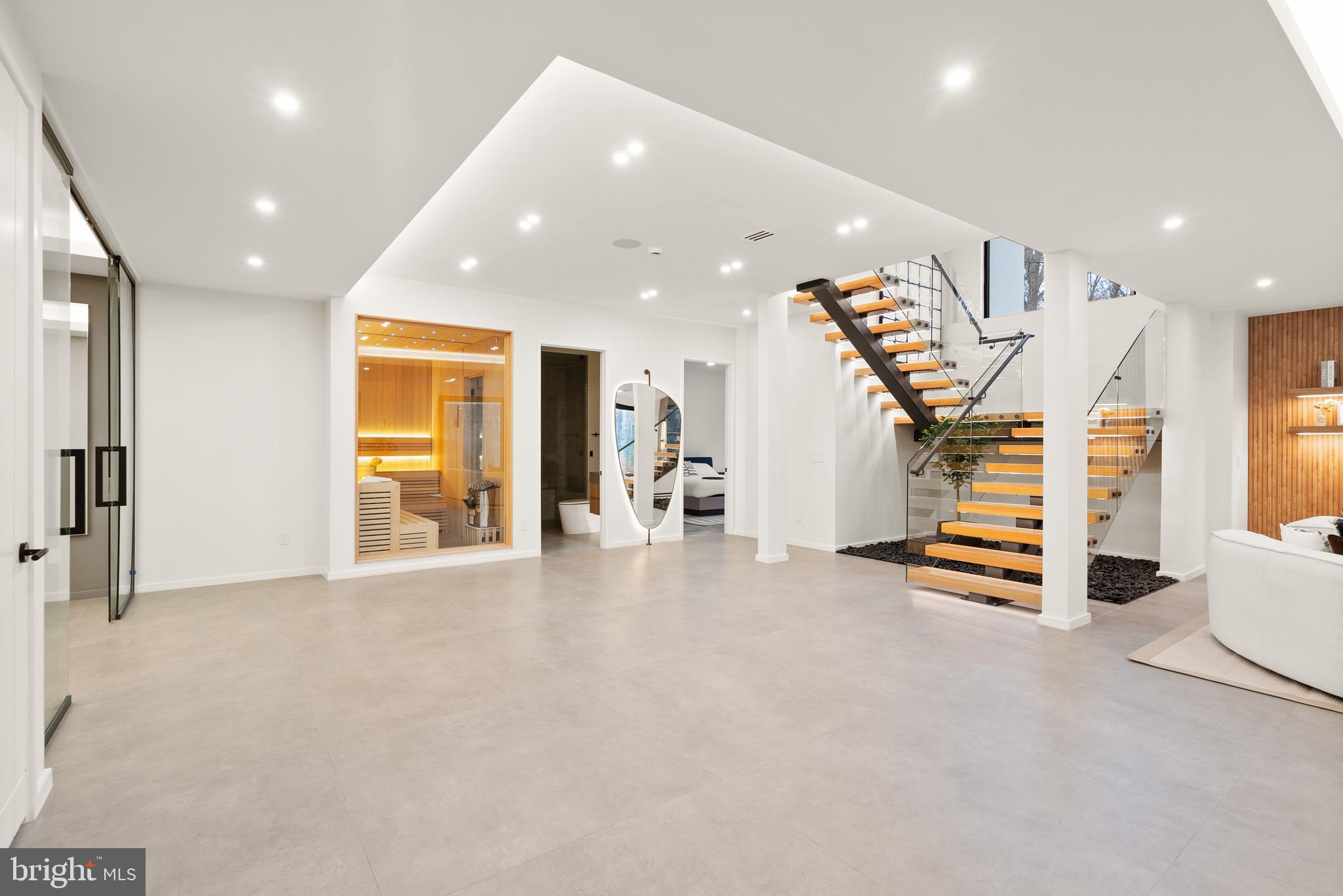PINE RIDGE - Residential