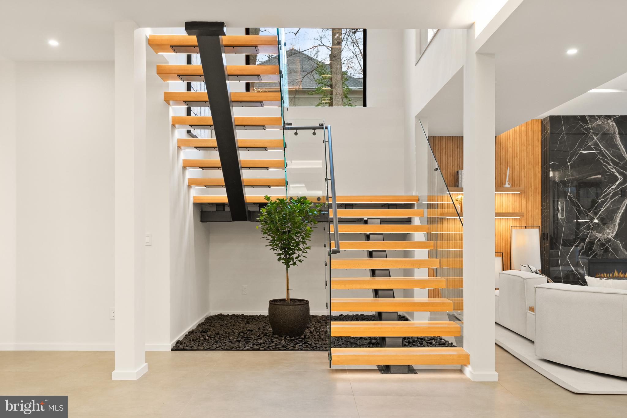 PINE RIDGE - Residential