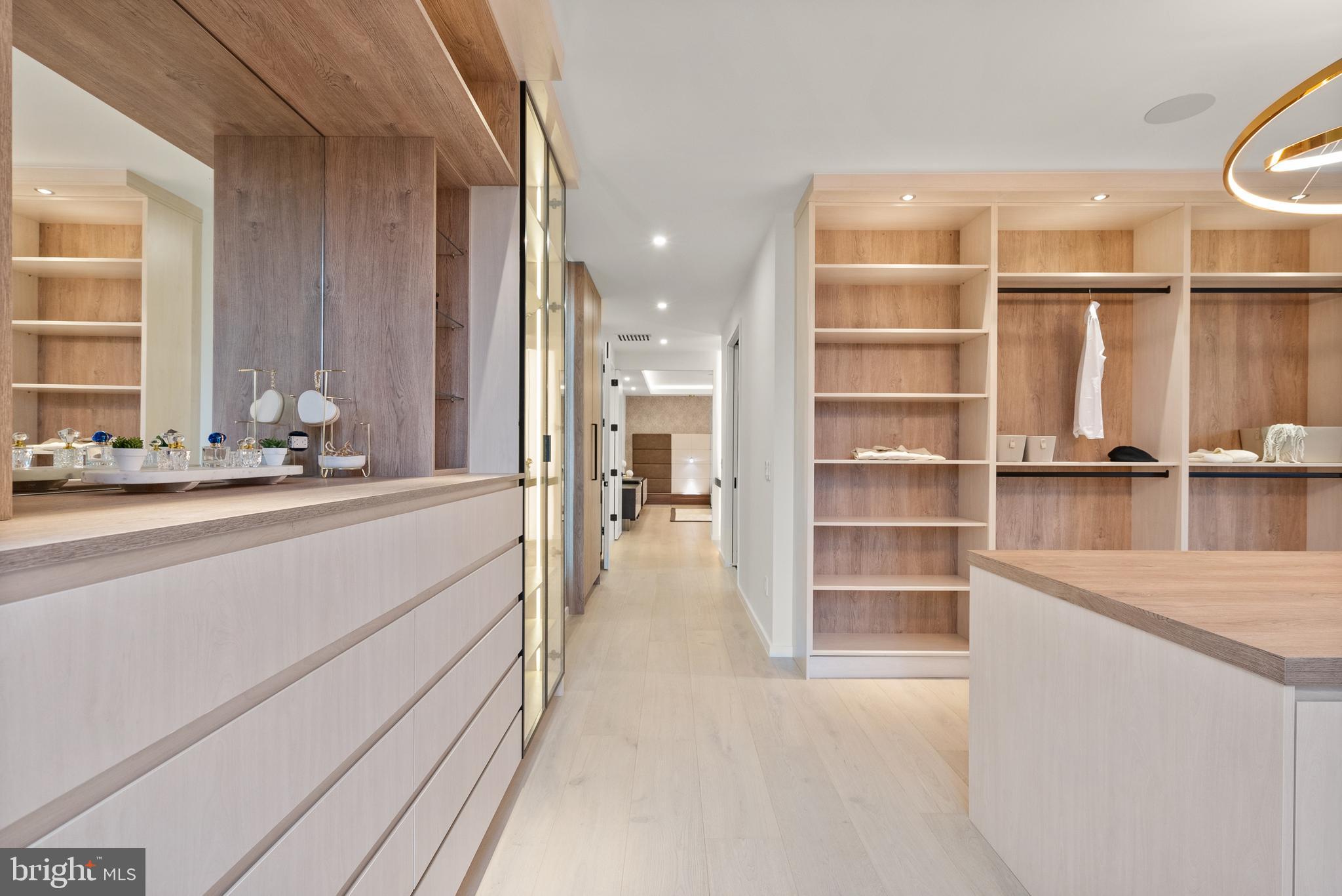 PINE RIDGE - Residential