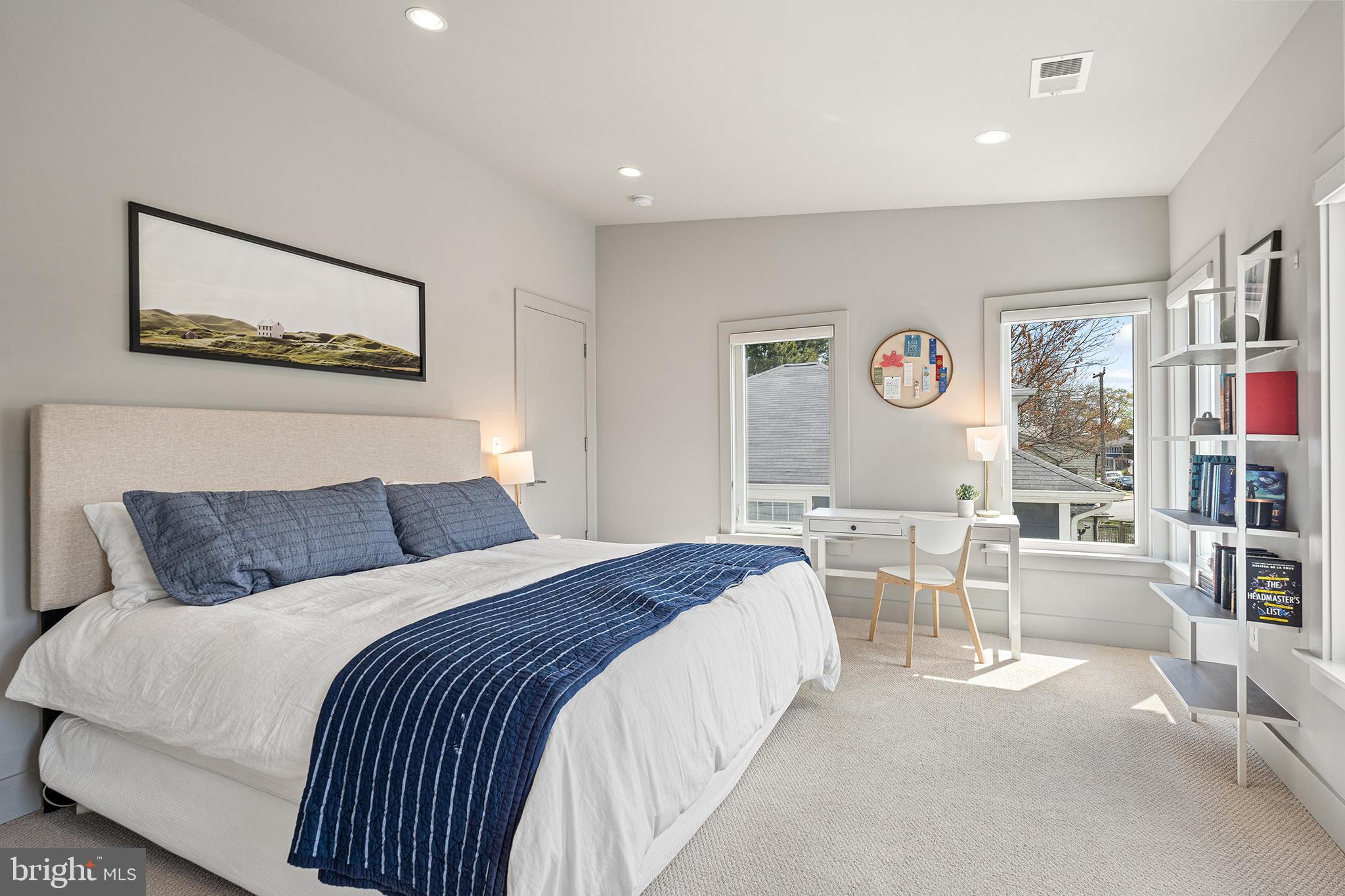 BERKSHIRE OAKWOOD - Residential