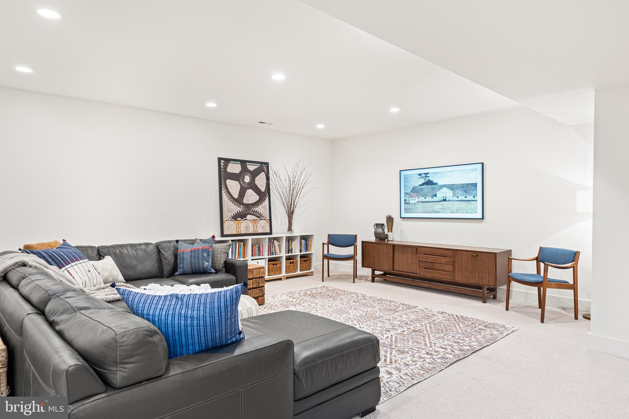BERKSHIRE OAKWOOD - Residential