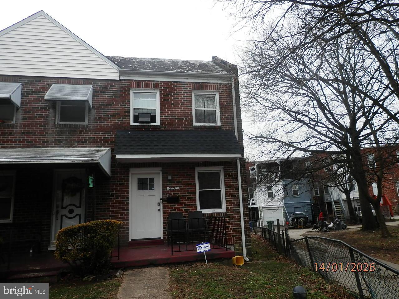 Great end unit townhouse that only just looking for a new outlook. This townhouse has 3 nice sized bedrooms that you will love. The living room is inviting, dining room ready for your touches for great entertaining and holiday dinners.  Nice eat-in kitchen.  The basement offers an addition TV or family room and the laundry room and utility items are all in the same room.  Entry to the garage is off the basement. This is a short sale property.