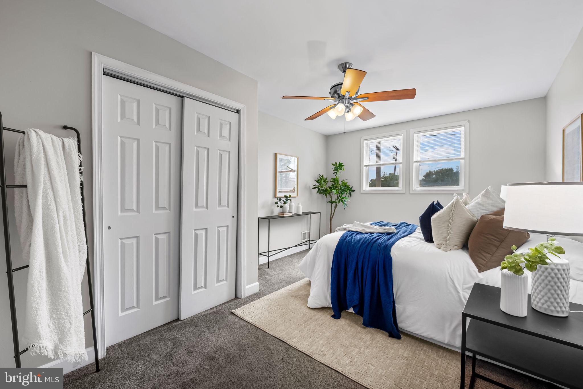 LOCUST POINT - Residential