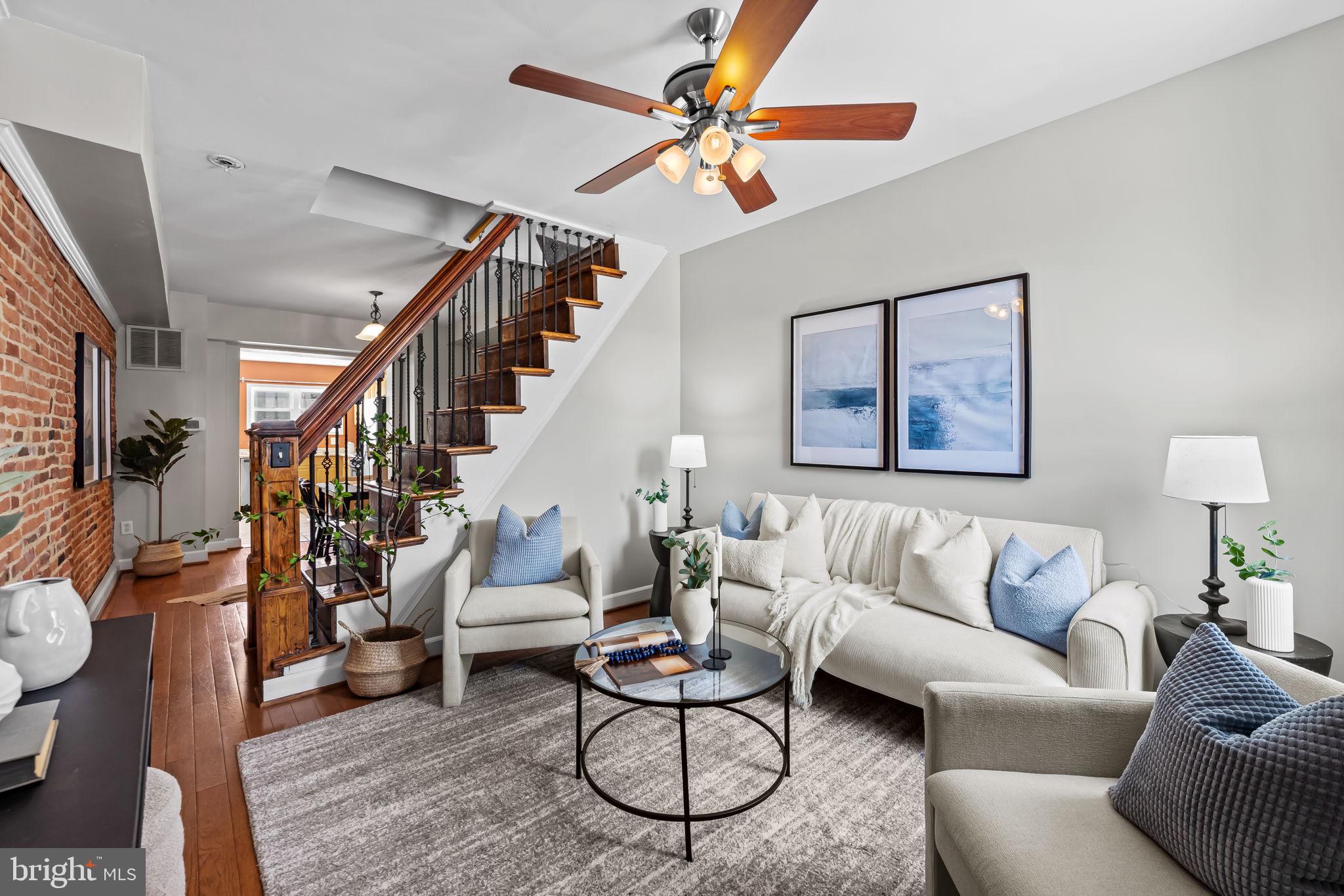 LOCUST POINT - Residential