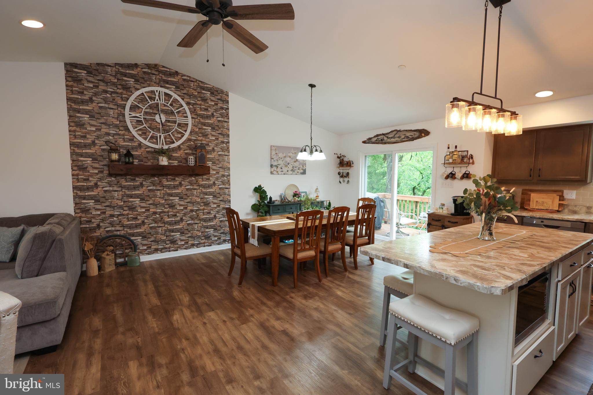 COLLINGWOOD ESTATES - Residential