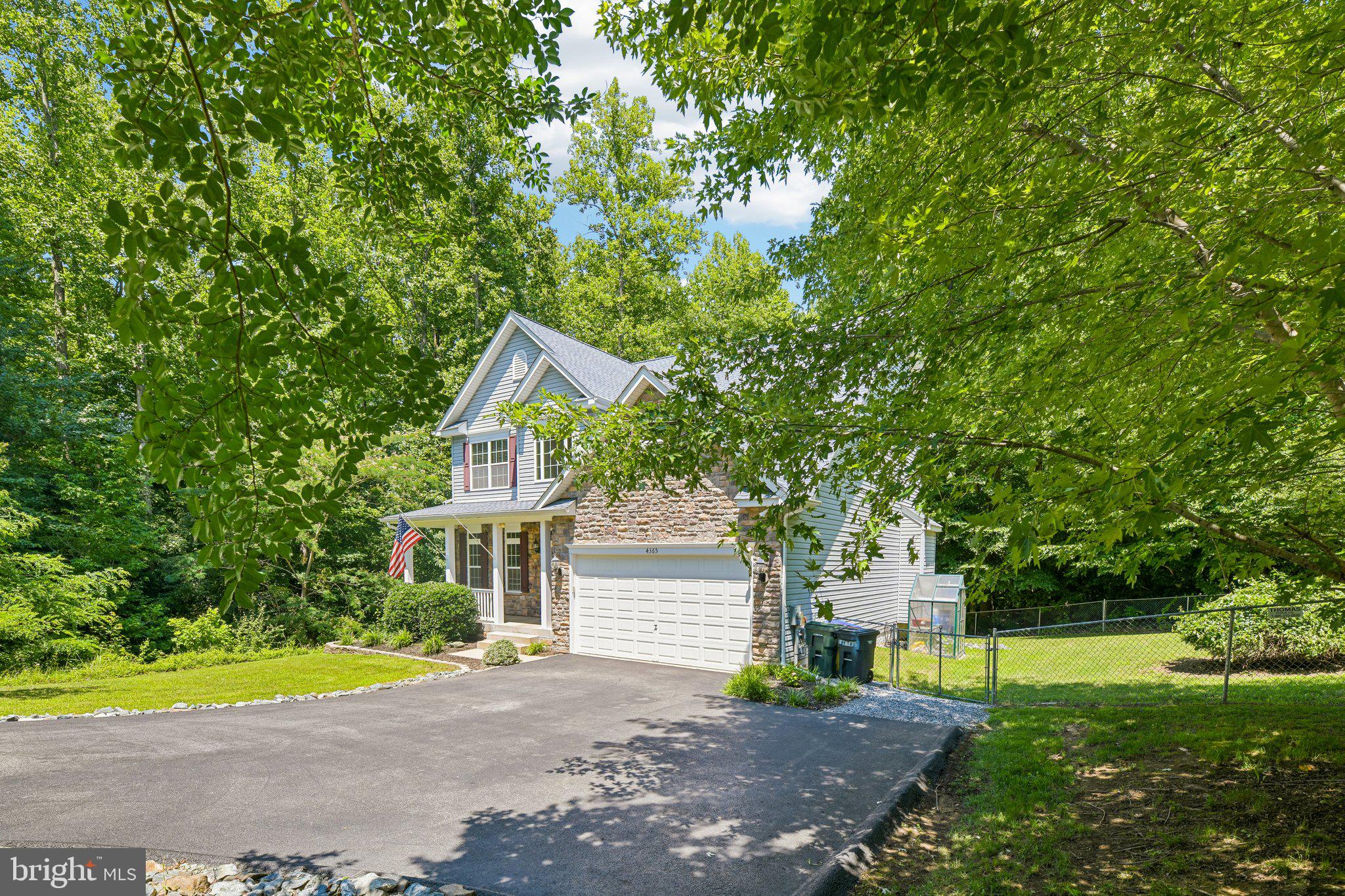 HOLBROOK ESTATES - Residential