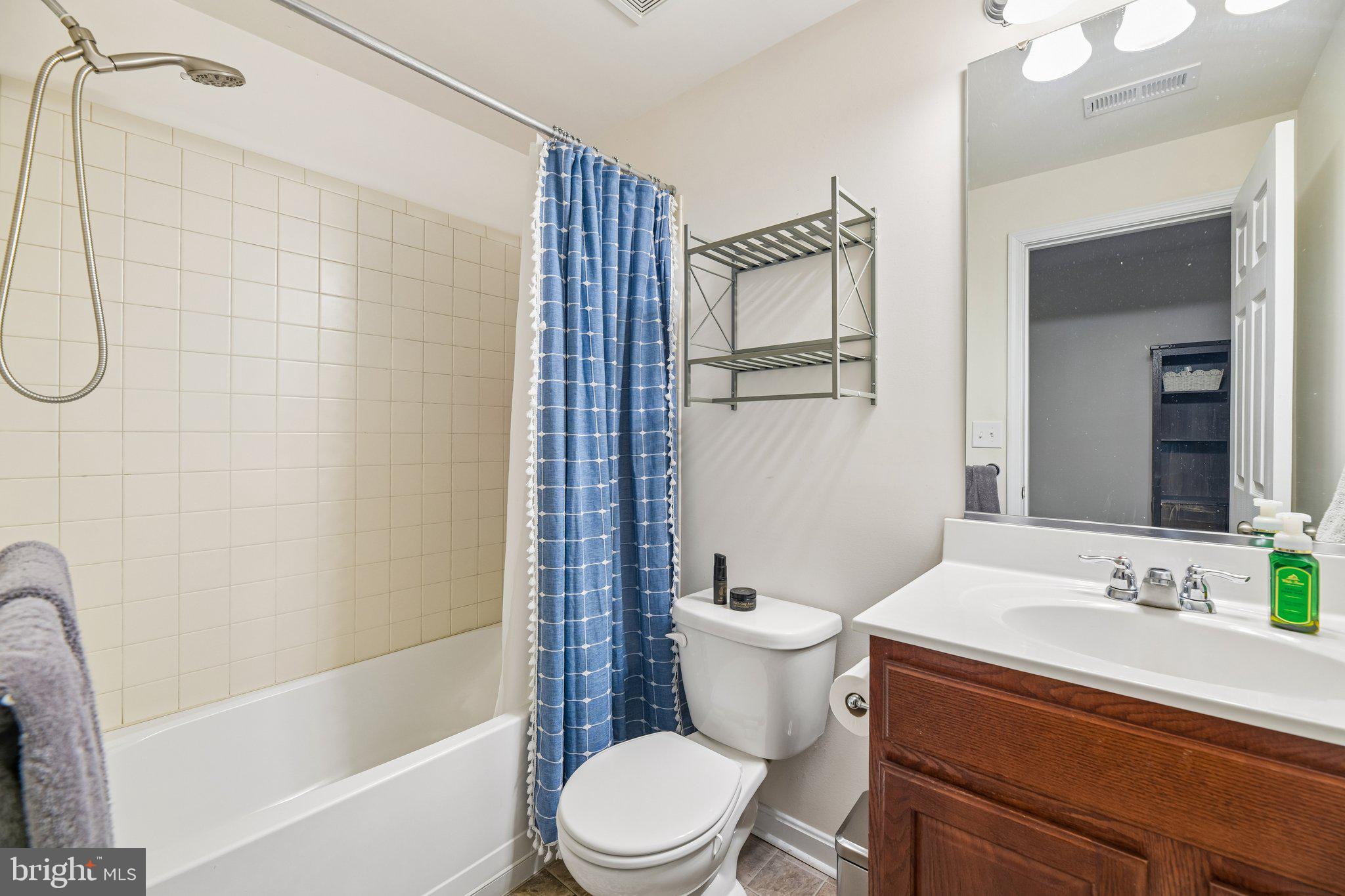 HOLBROOK ESTATES - Residential