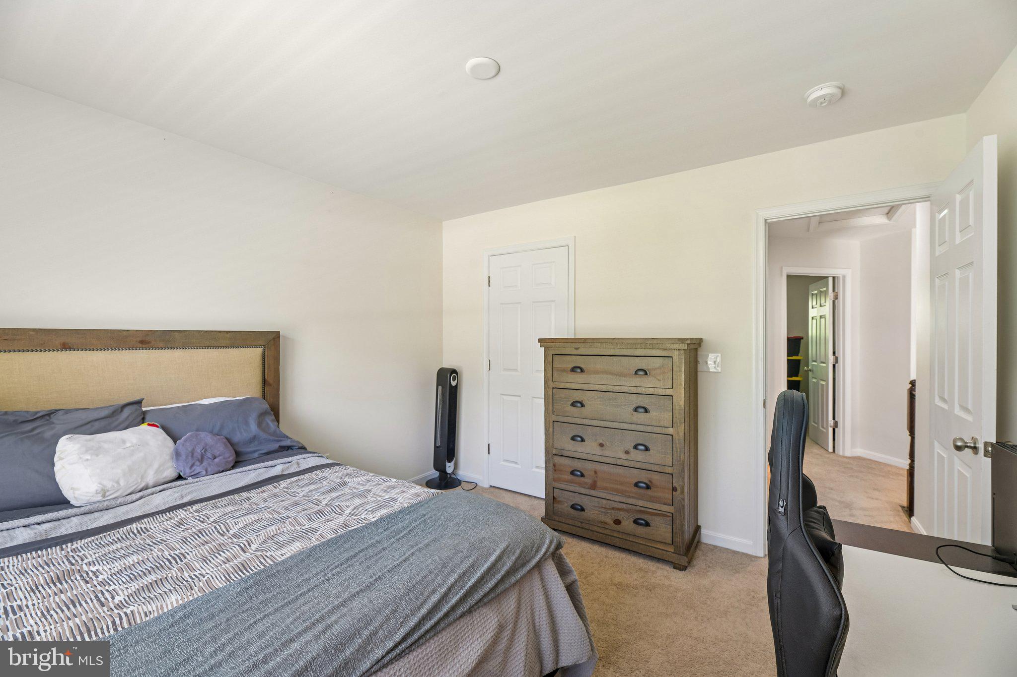 HOLBROOK ESTATES - Residential