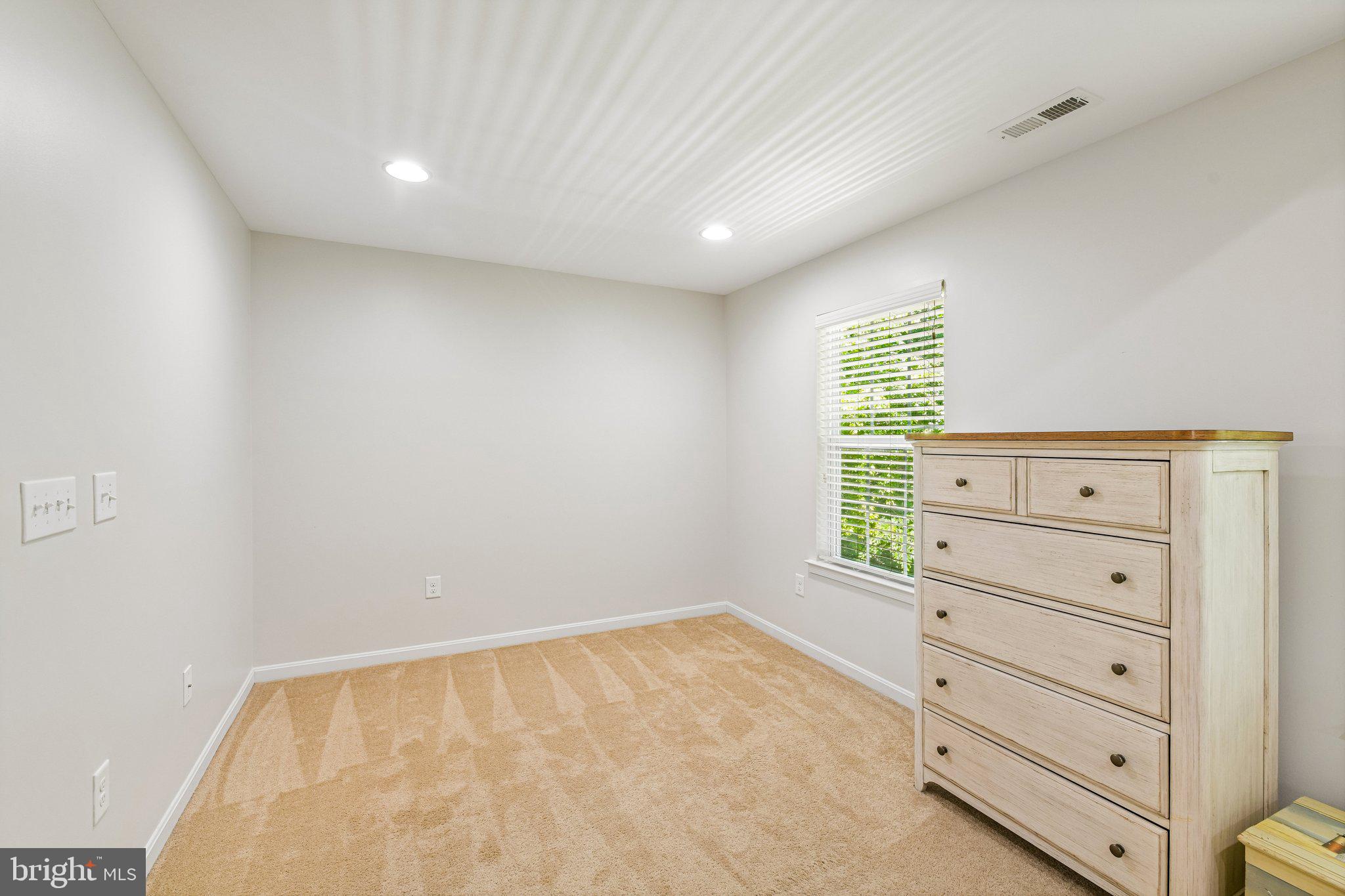 HOLBROOK ESTATES - Residential