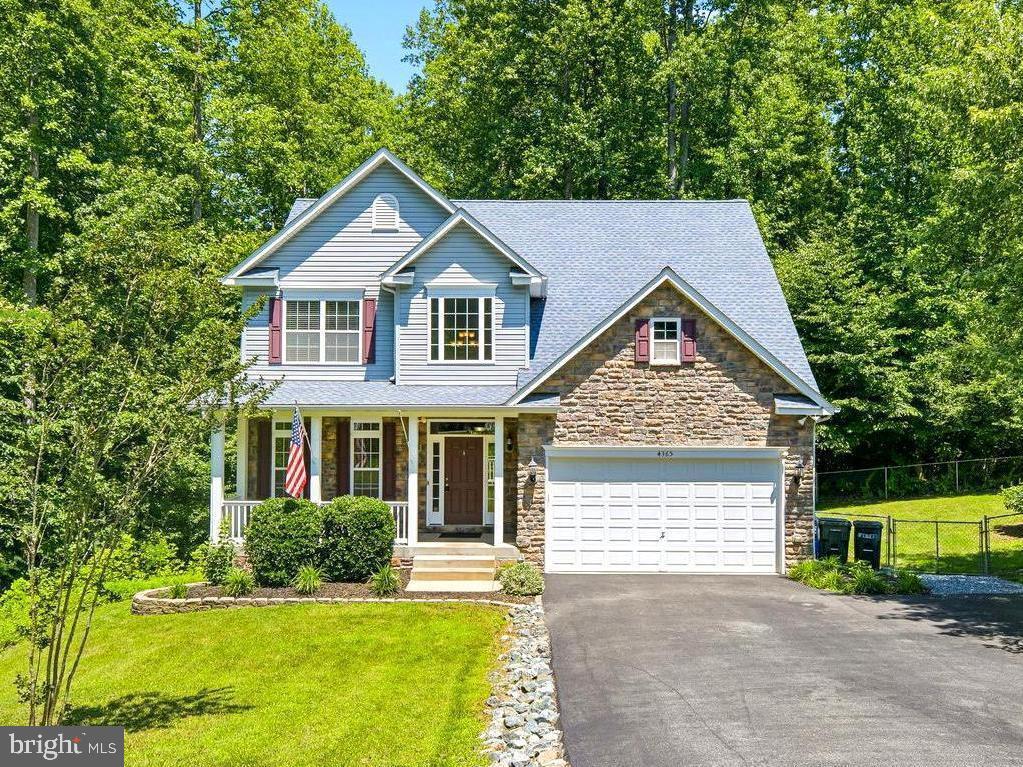 HOLBROOK ESTATES - Residential