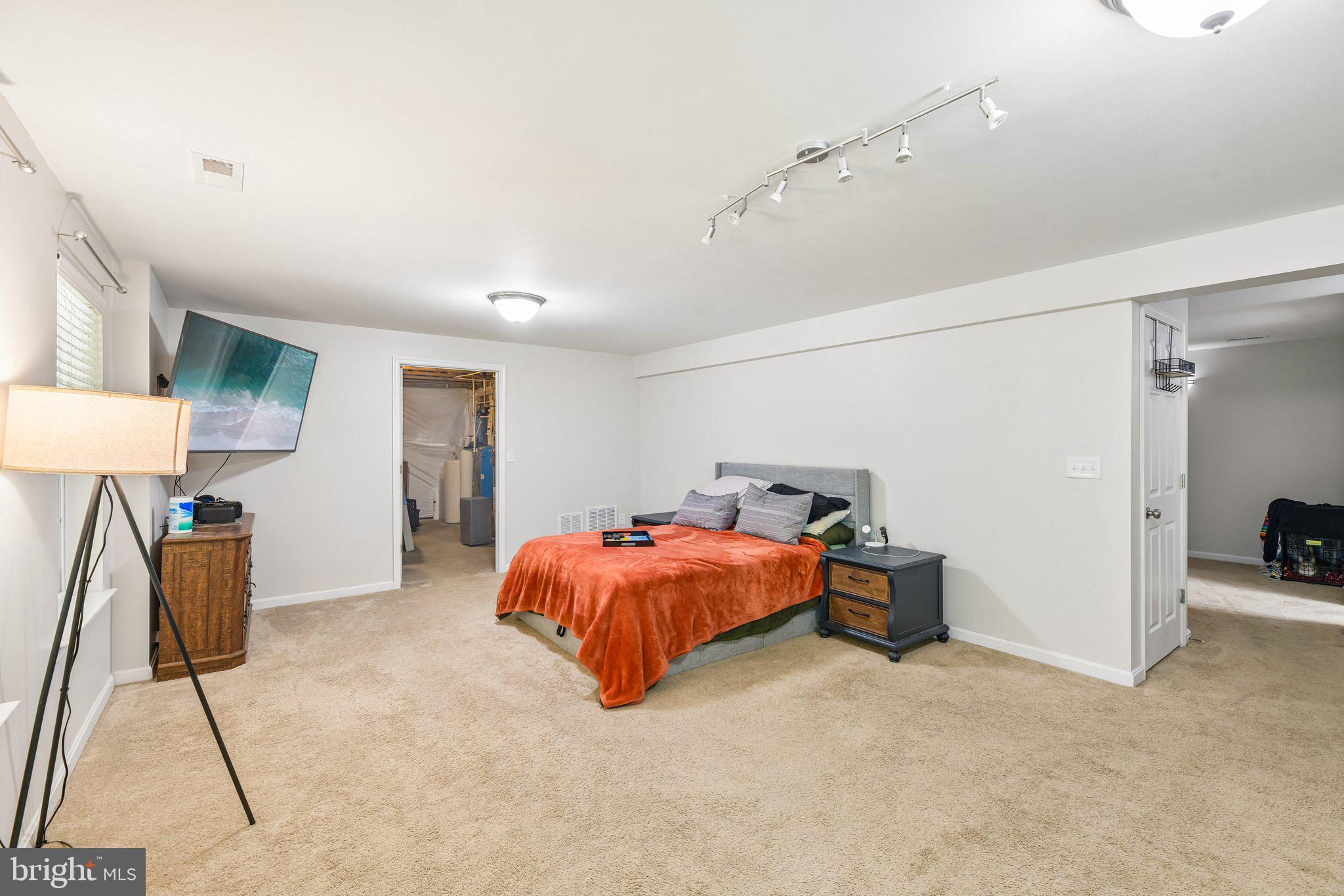 HOLBROOK ESTATES - Residential
