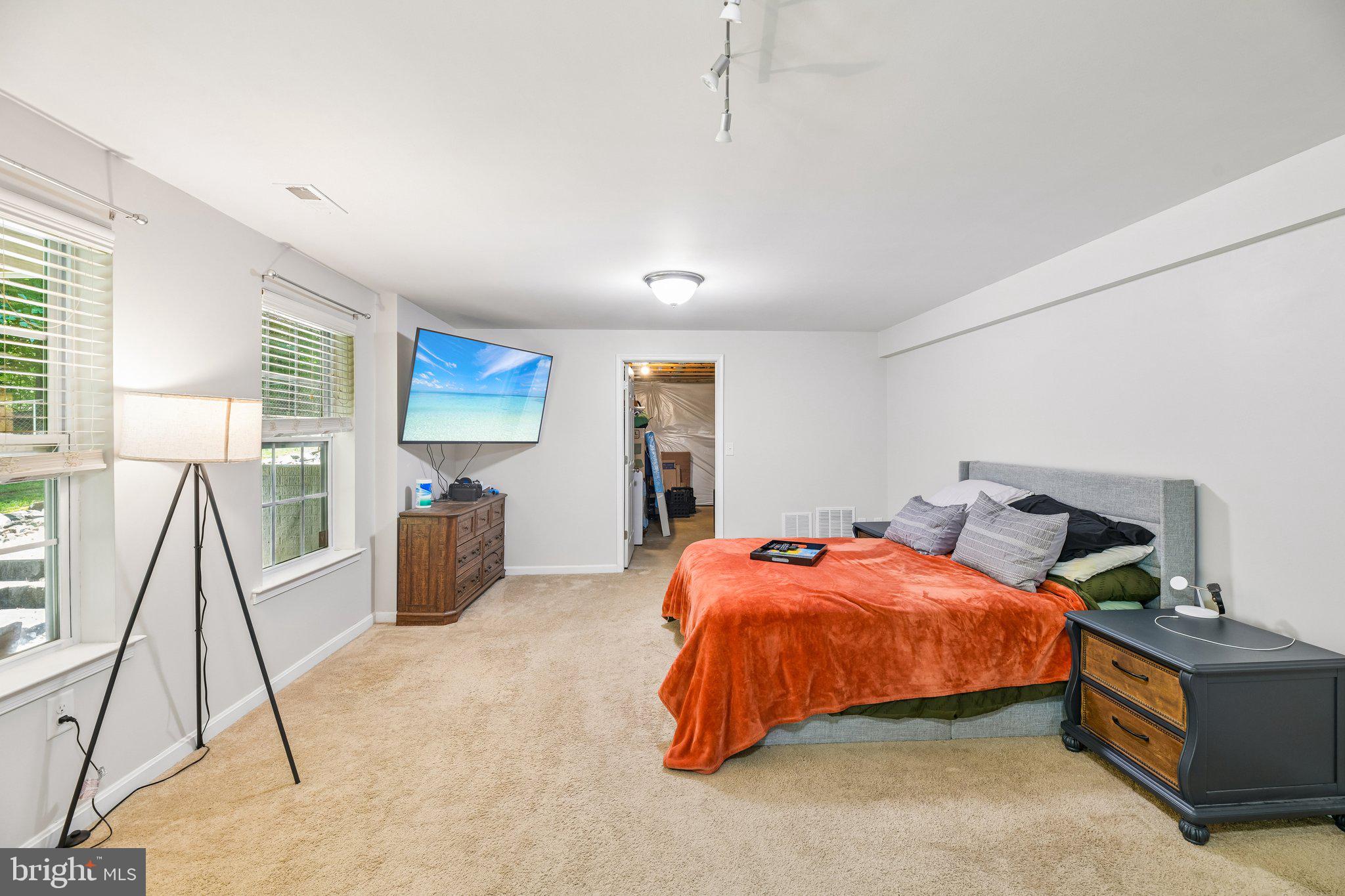HOLBROOK ESTATES - Residential