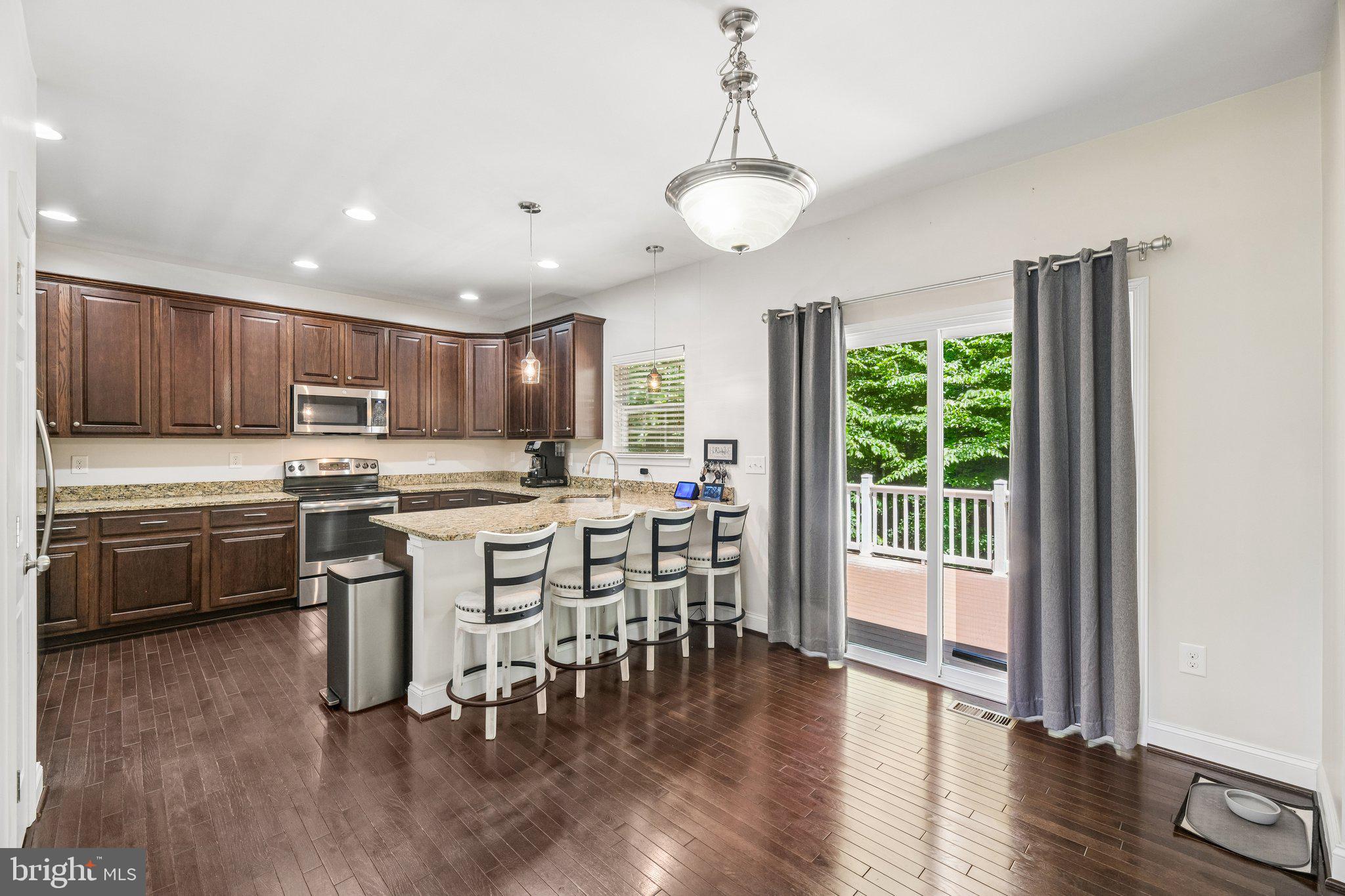HOLBROOK ESTATES - Residential