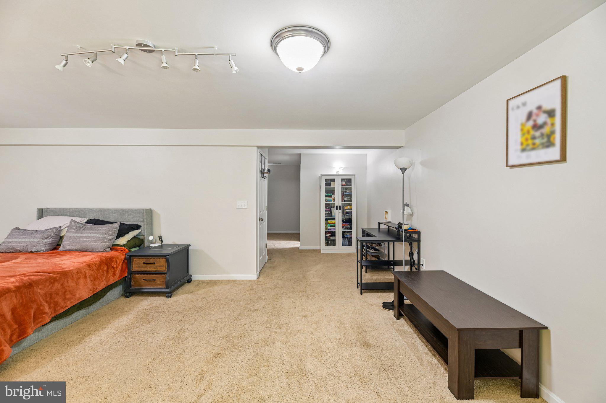 HOLBROOK ESTATES - Residential