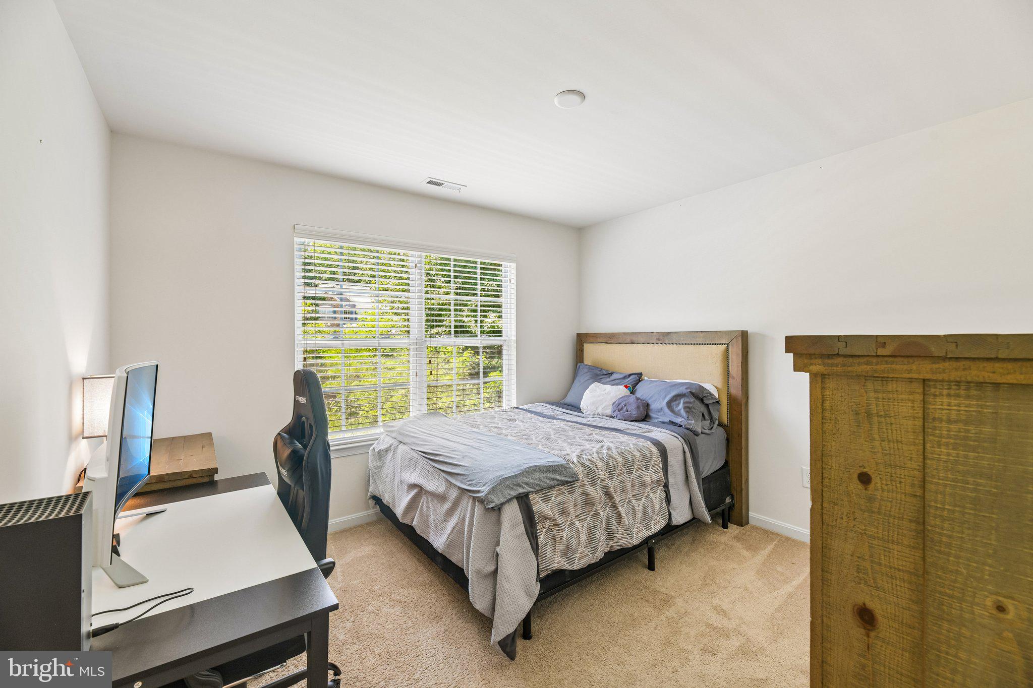 HOLBROOK ESTATES - Residential