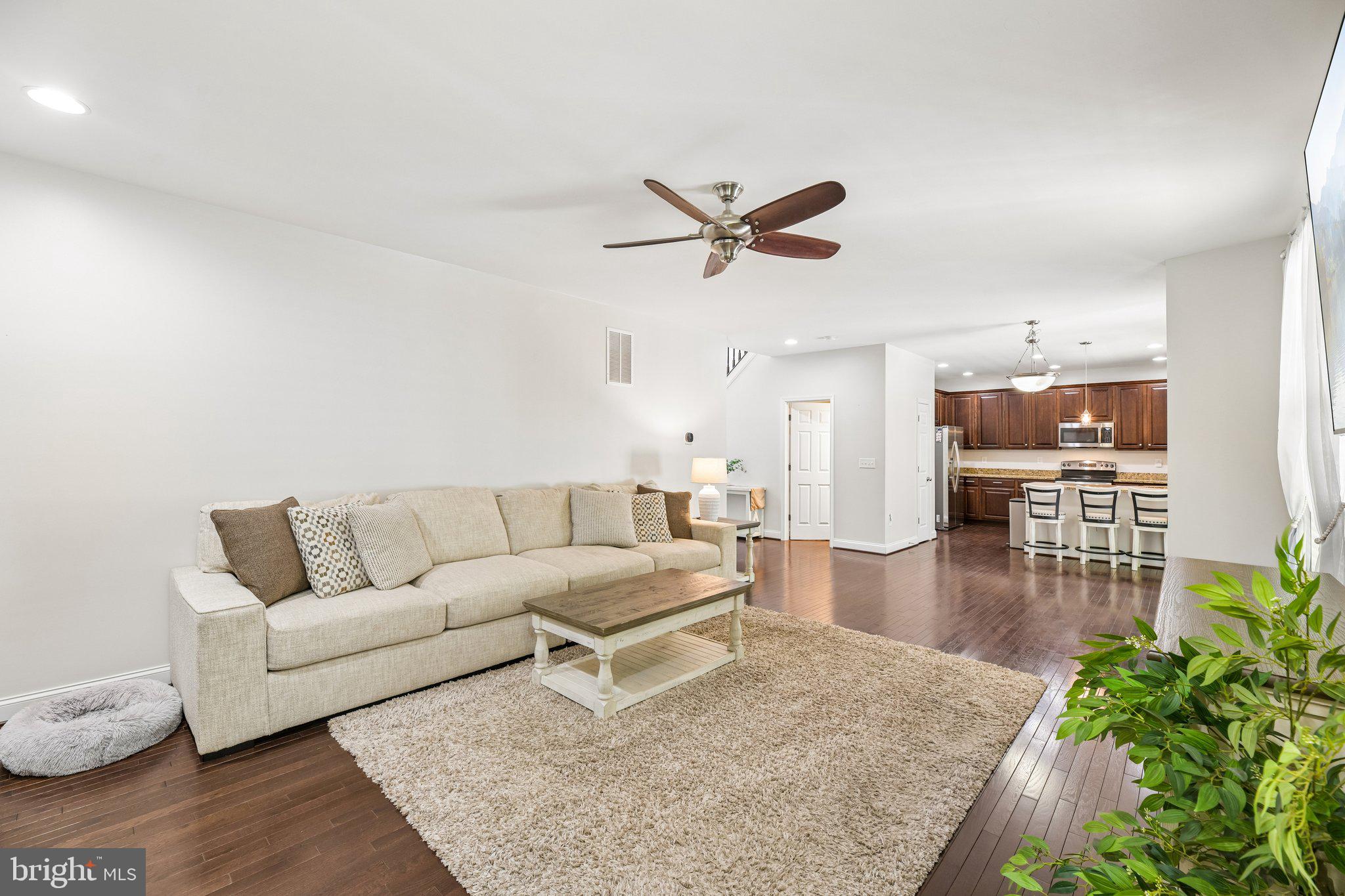 HOLBROOK ESTATES - Residential